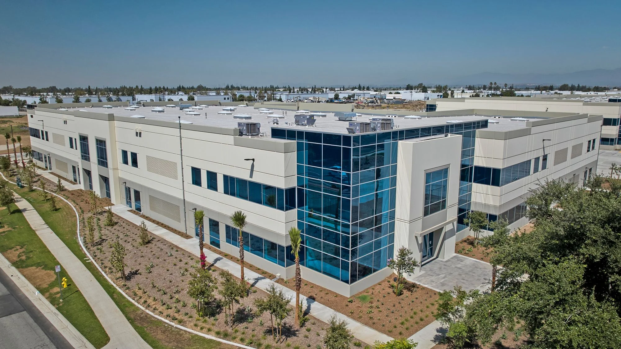 Telegraph Pointe — Lease in Santa Fe Springs, CA, photo 1 of 2