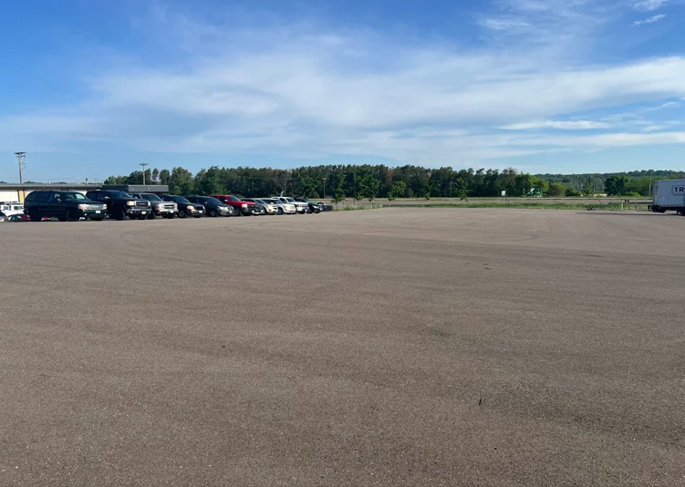 7480 County Road 101 E — Lease in Shakopee, MN, photo 2 of 5