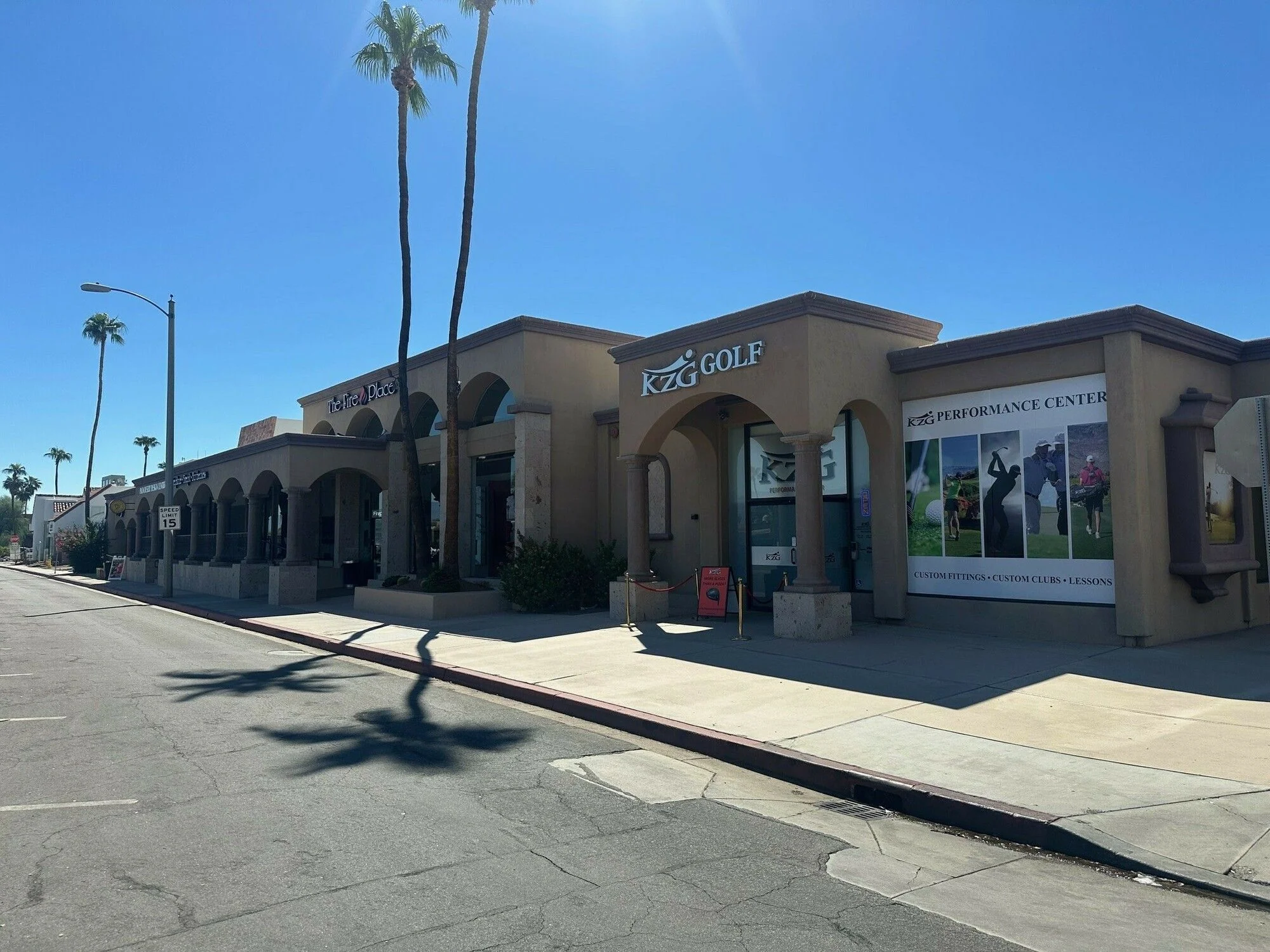 73185 California 111 — Lease in Palm Desert, CA, photo 6 of 8