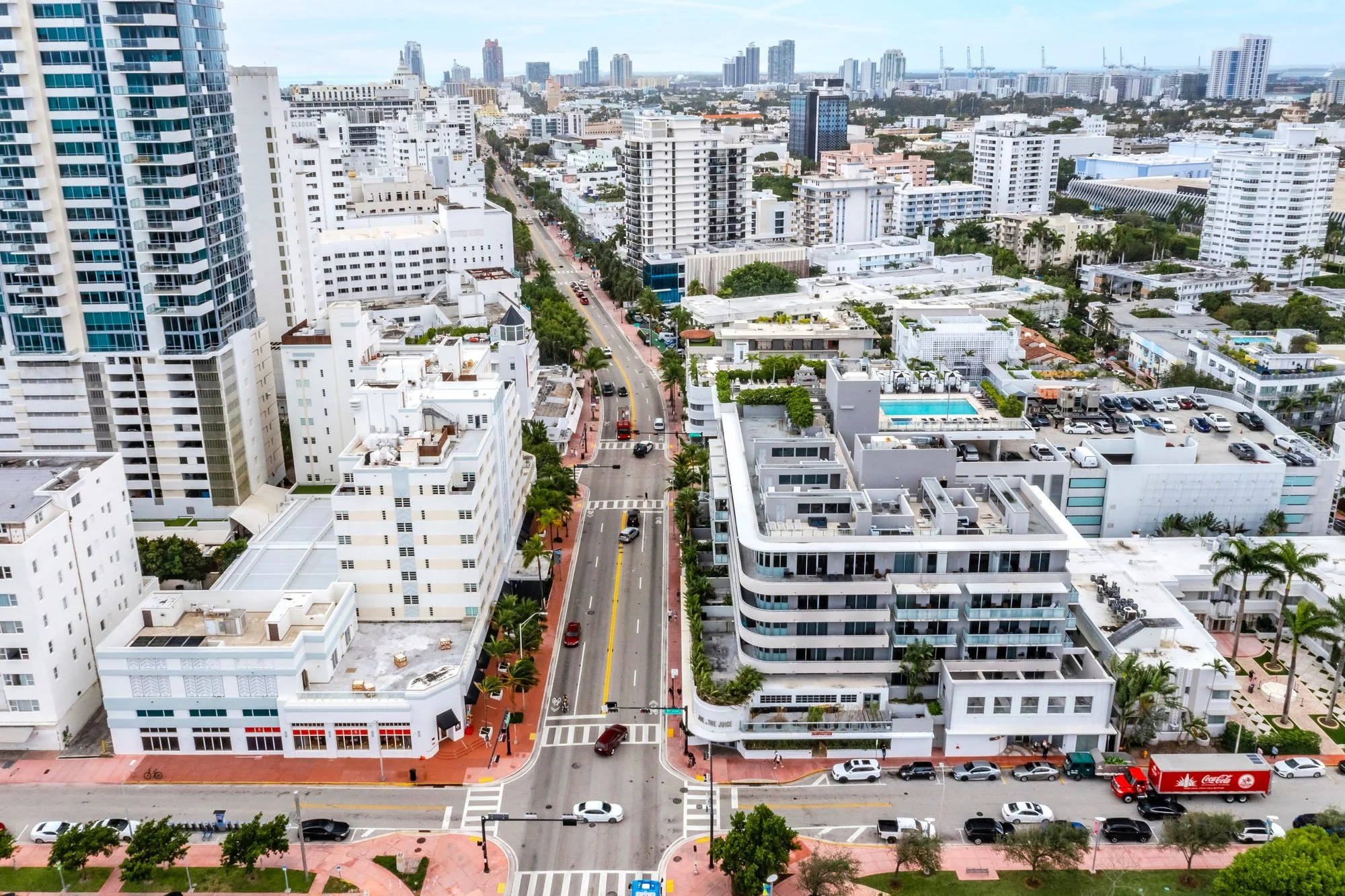 2000 Collins Avenue — Lease in Miami Beach, FL, photo 5 of 8