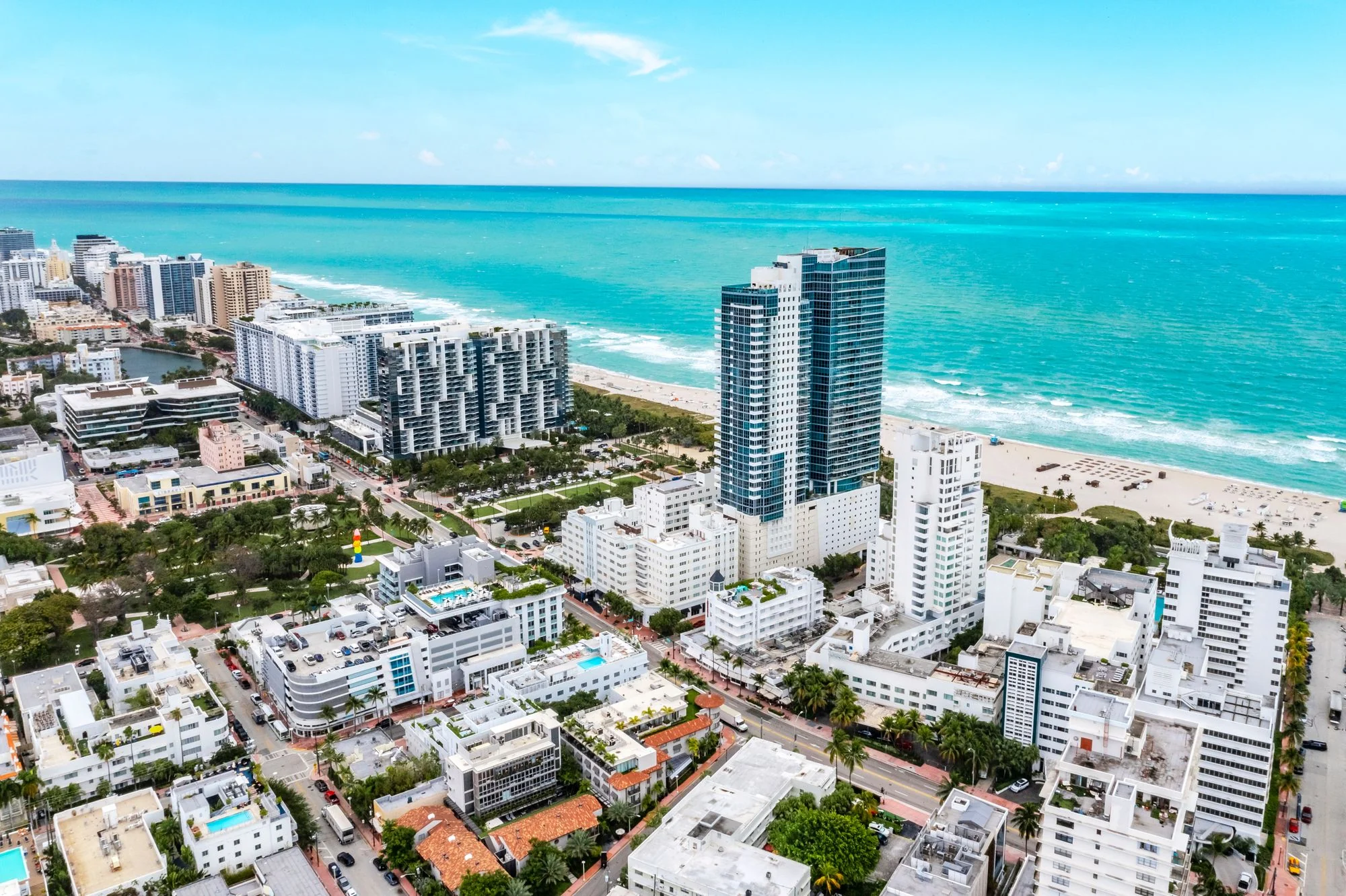 2000 Collins Avenue — Lease in Miami Beach, FL, photo 8 of 8