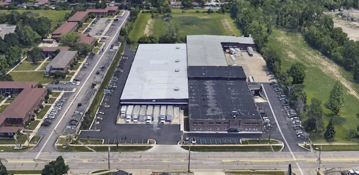 30450 Little Mack Ave — Lease in Roseville, MI, photo 2 of 2