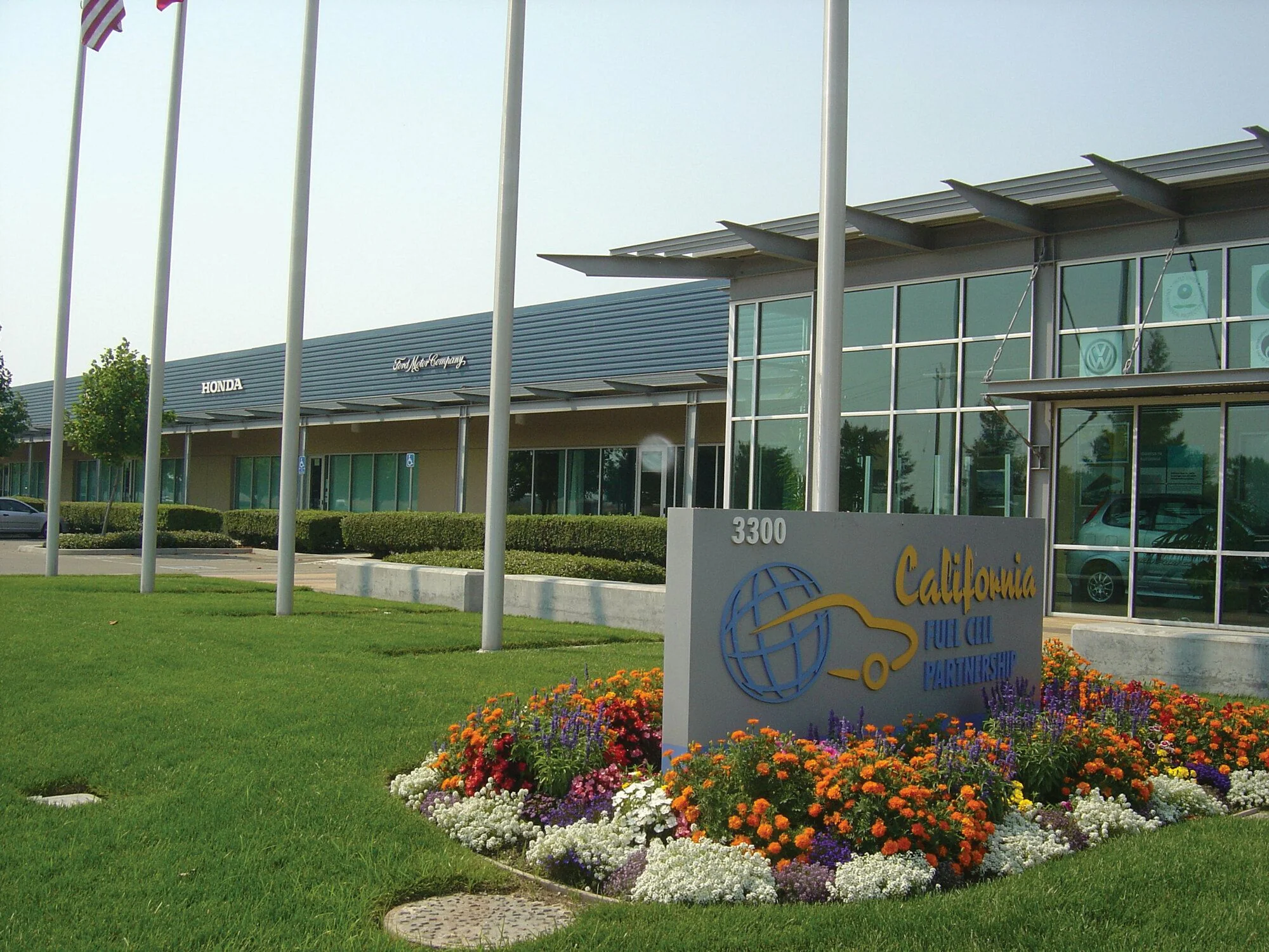 3300 Industrial Blvd — Lease in West Sacramento, CA, photo 1 of 3