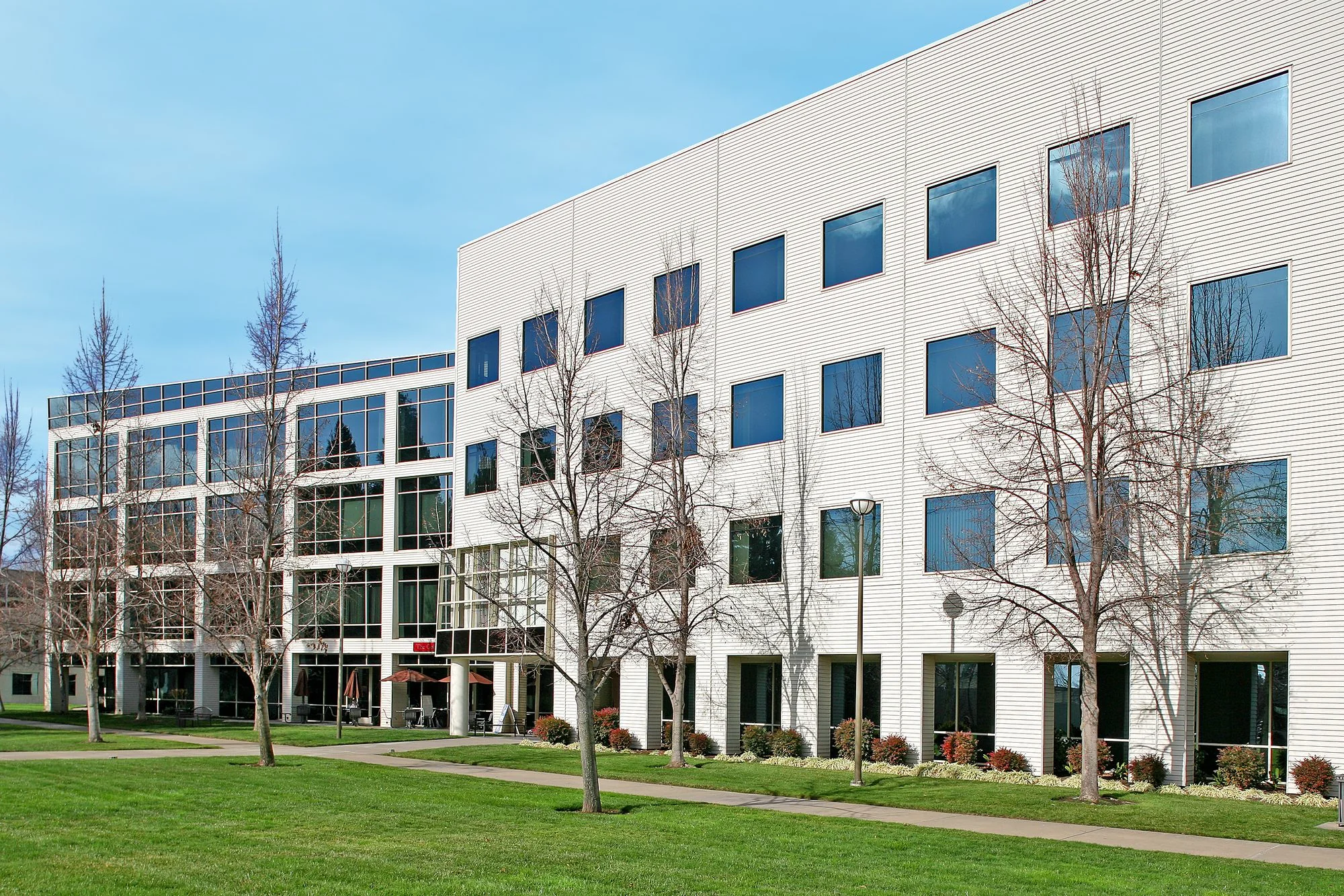 White Rock Corporate Campus — Lease in Rancho Cordova, CA, photo 1 of 4