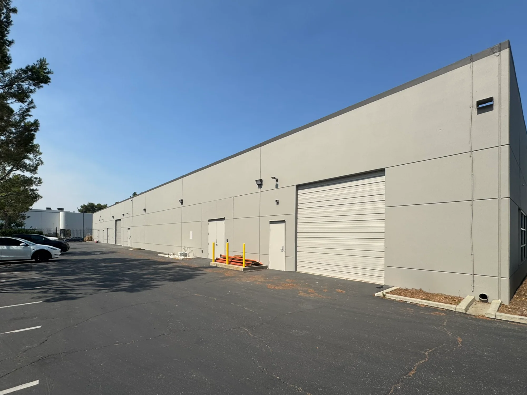 Commerce Commons — Lease in Commerce, CA, photo 2 of 8