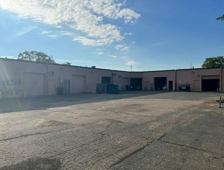 Maple Grove Tech Center — Lease in Maple Grove, MN, photo 2 of 4