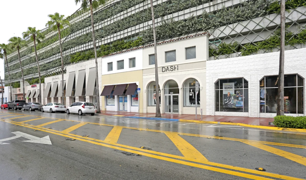 634 Collins Ave — Lease in Miami Beach, FL, photo 3 of 8