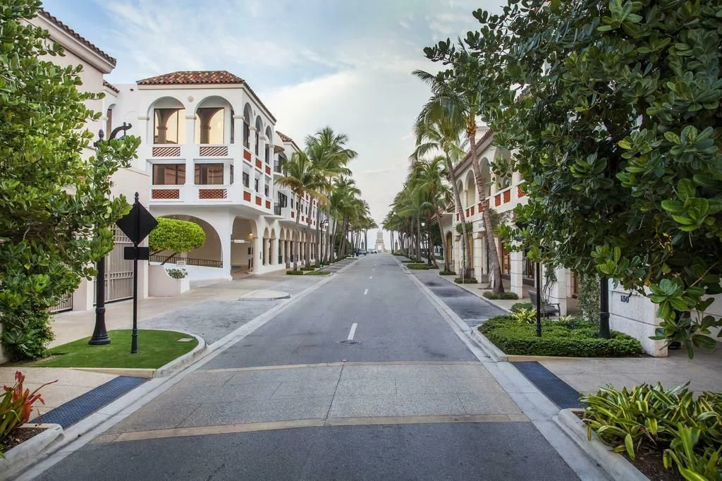 125 Worth Ave — Lease in Palm Beach, FL, photo 8 of 8