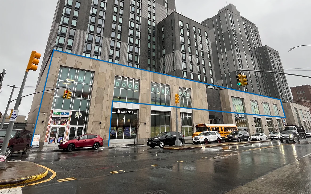 92-23 168th Street — Lease in Queens, NY, photo 1 of 3