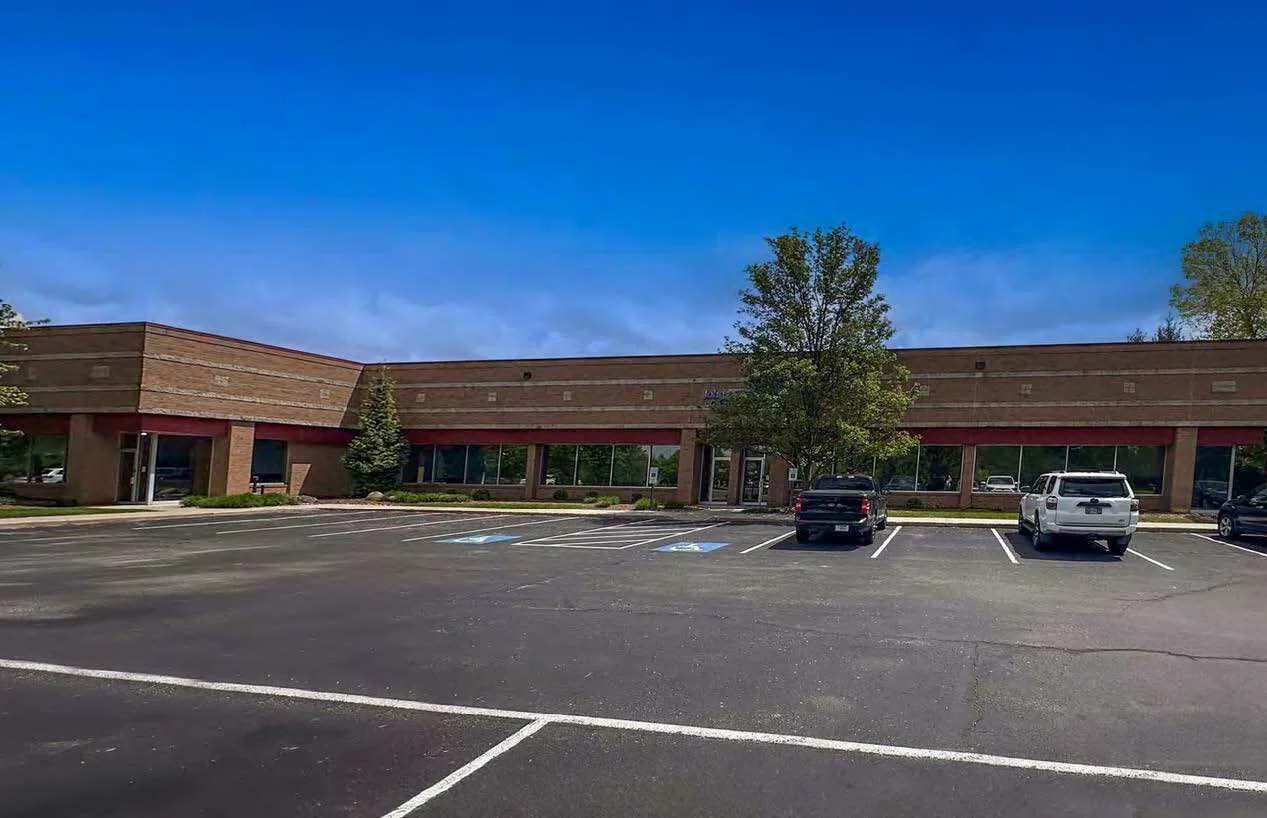 17295 Foltz Industrial Parkway — Lease in Strongsville, OH, photo 1 of 1