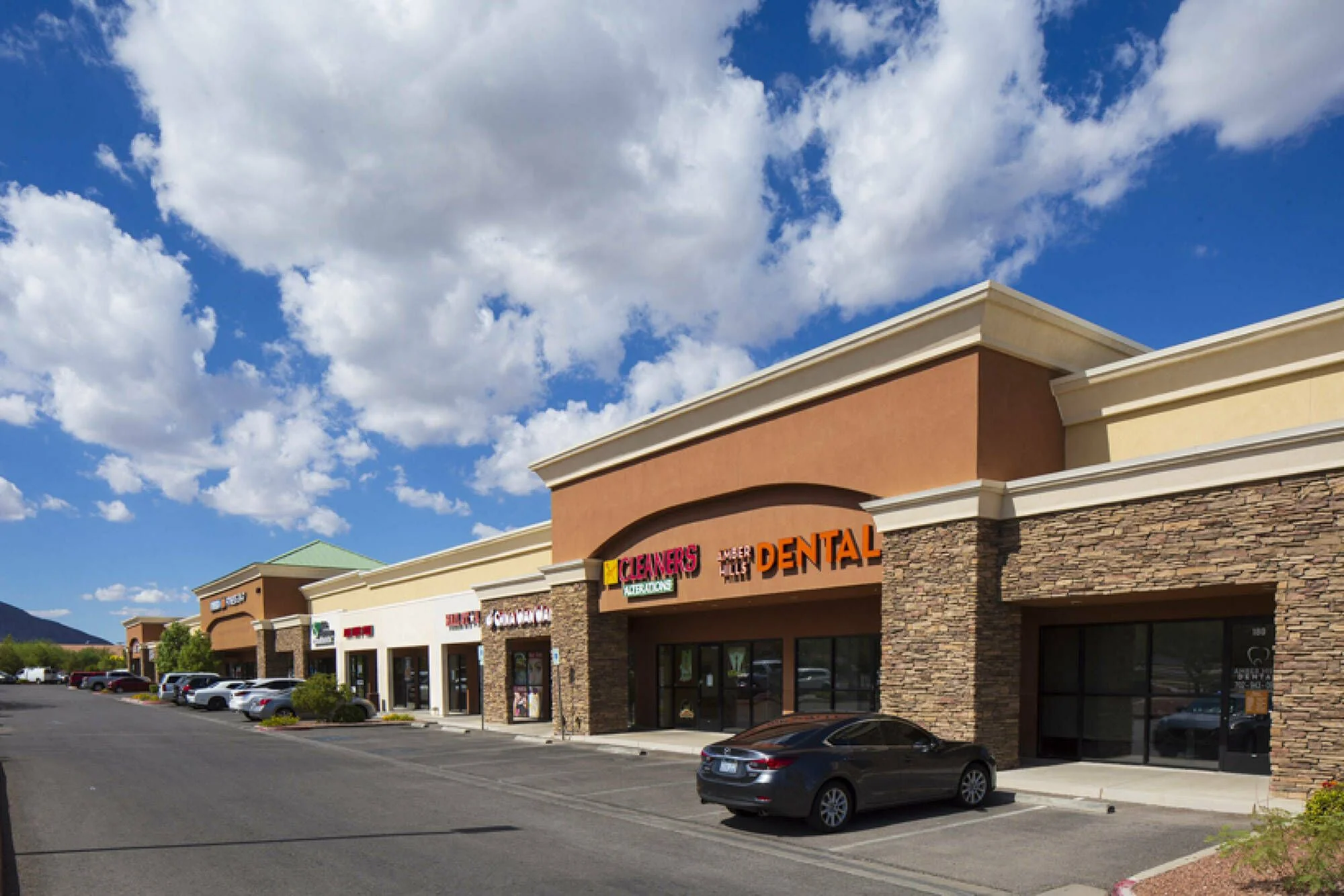 Cornet Plaza — Lease in Henderson, NV, photo 3 of 8
