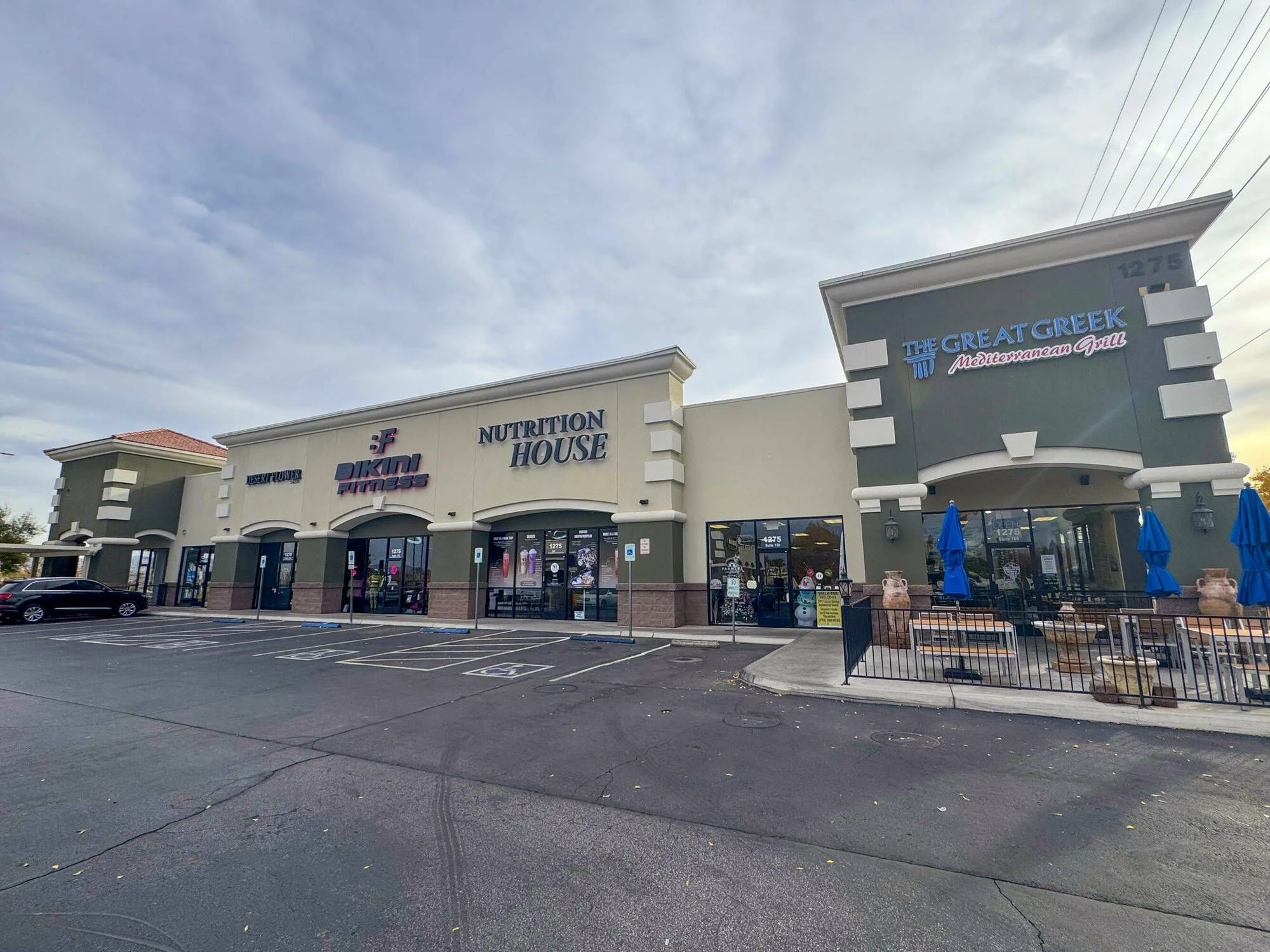 Warm Springs Promenade — Lease in Henderson, NV, photo 2 of 8