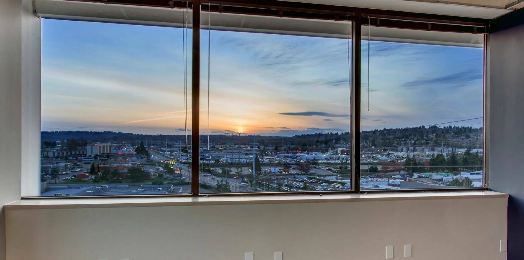 Triton Tower Two — Lease in Renton, WA, photo 3 of 8