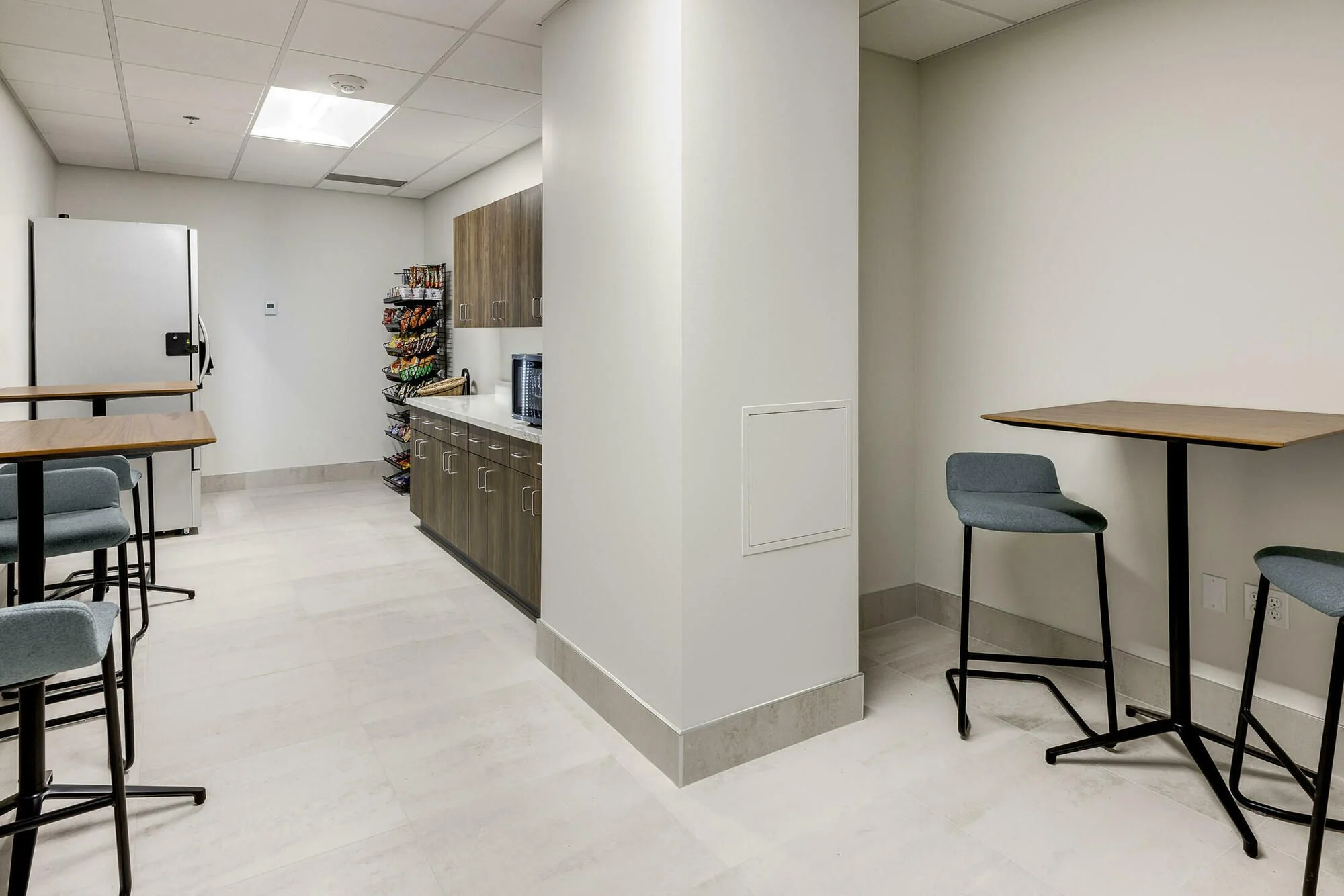 Redstone — Lease in Lynnwood, WA, photo 5 of 8