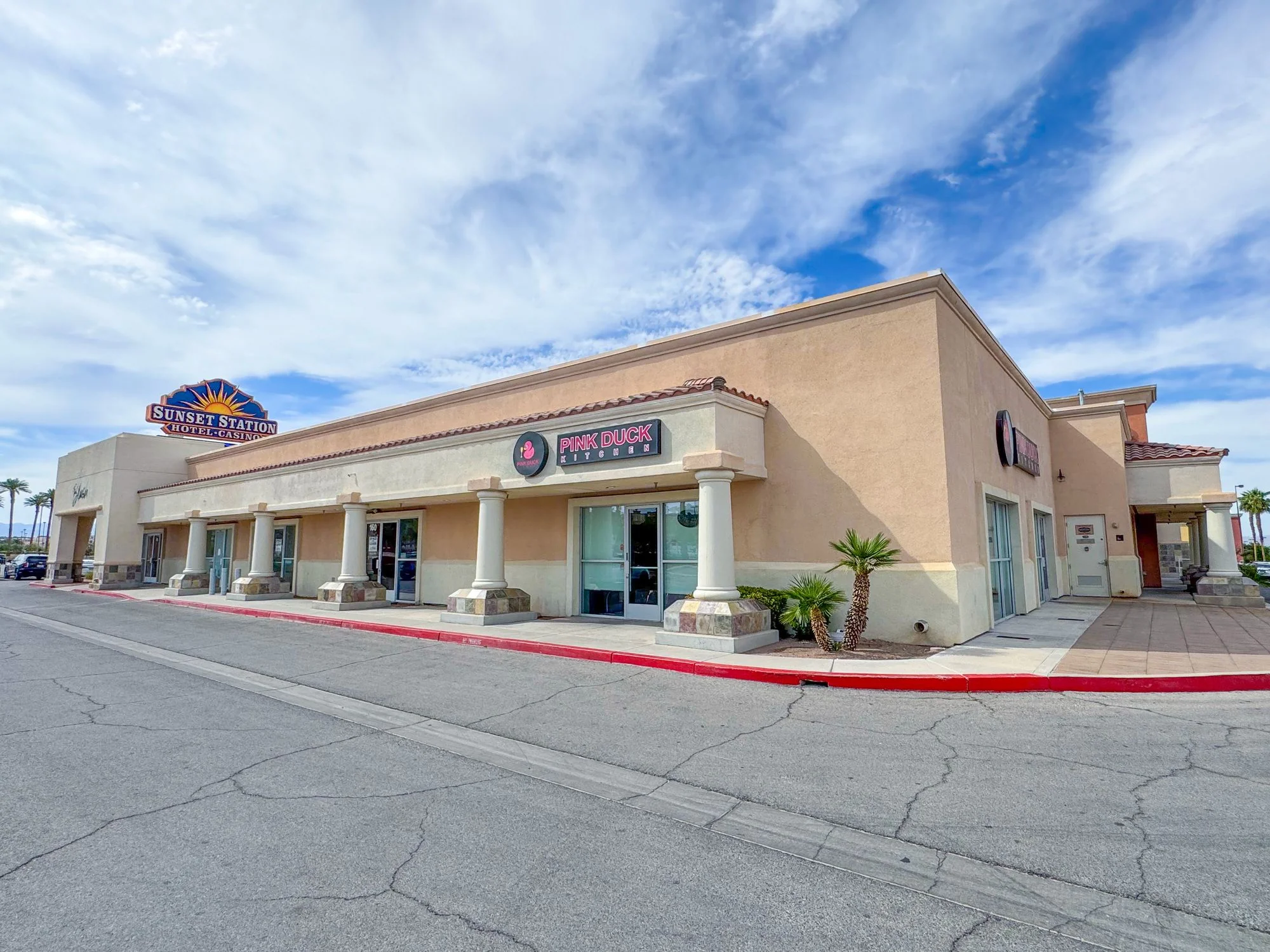 Sunset Center — Lease in Henderson, NV, photo 6 of 8