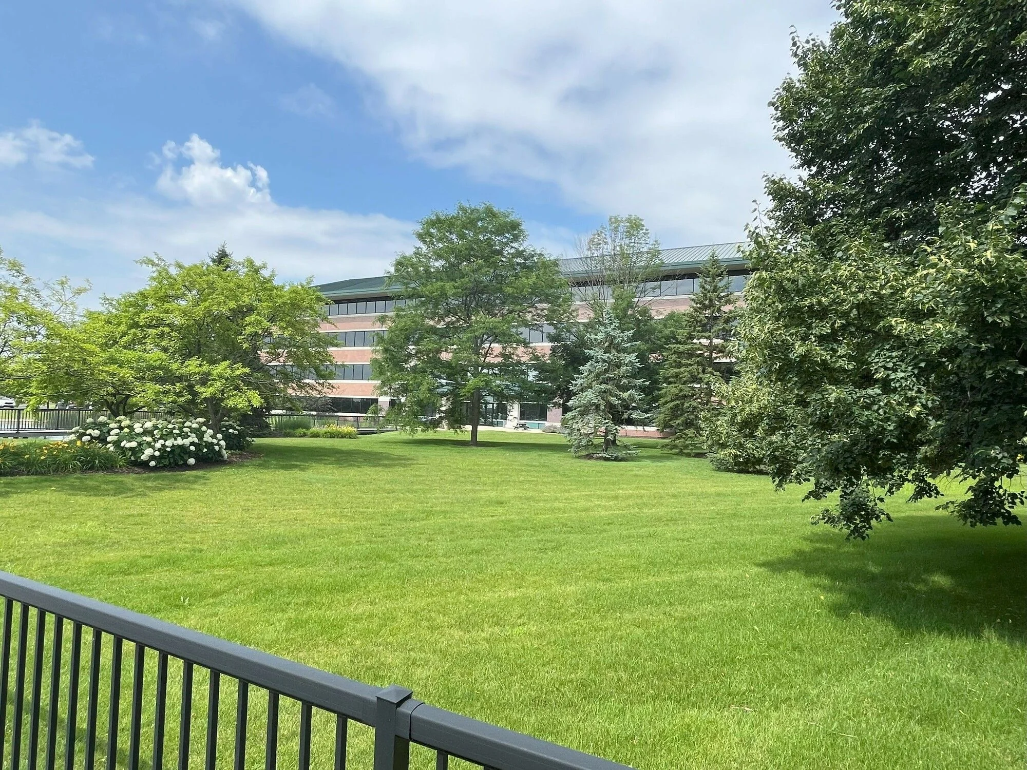 Honeycreek III — Lease in Milwaukee, WI, photo 3 of 8