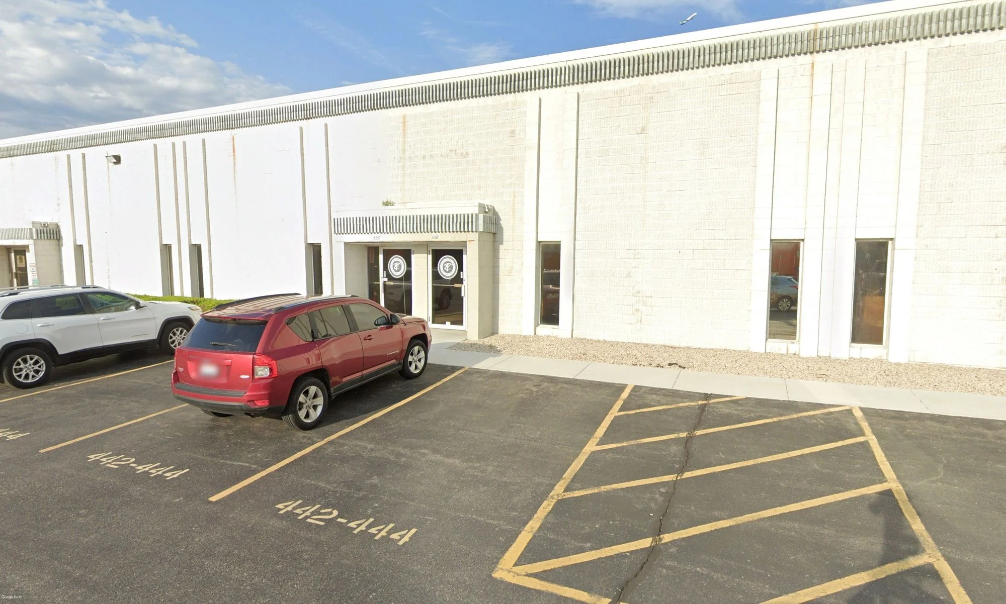 400-448 West Rawson Avenue — Lease in Oak Creek, WI, photo 1 of 1