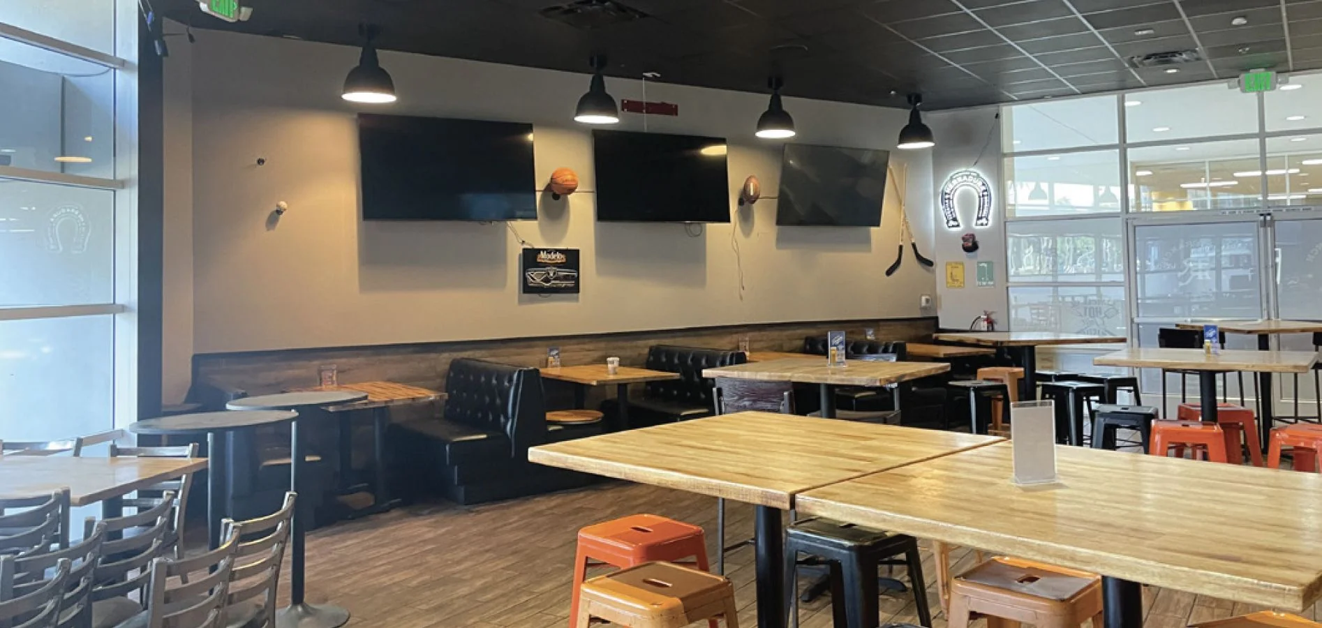 Mission Square — Lease in Riverside, CA, photo 4 of 4