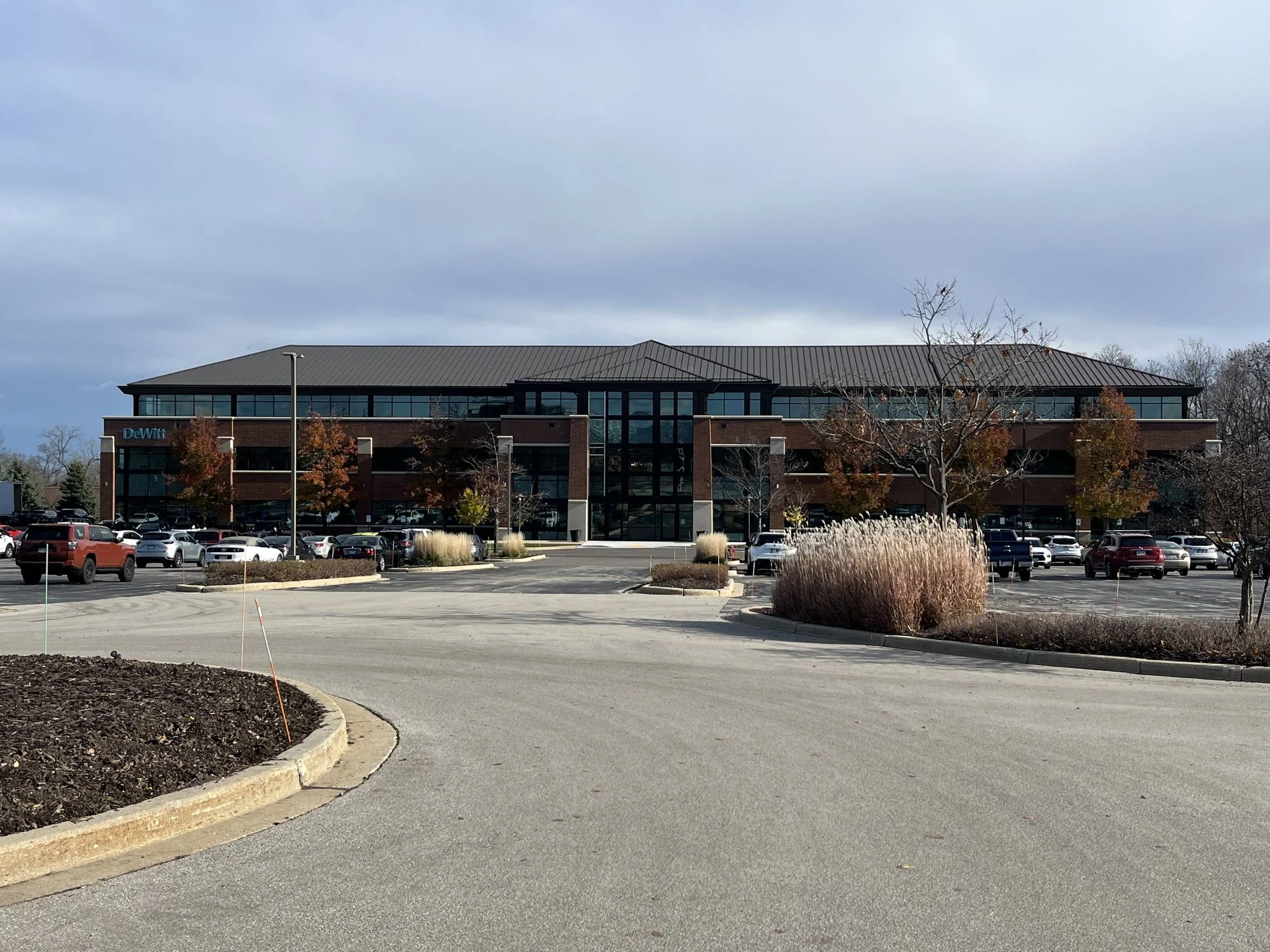 Pinnacle III — Lease in Brookfield, WI, photo 1 of 5