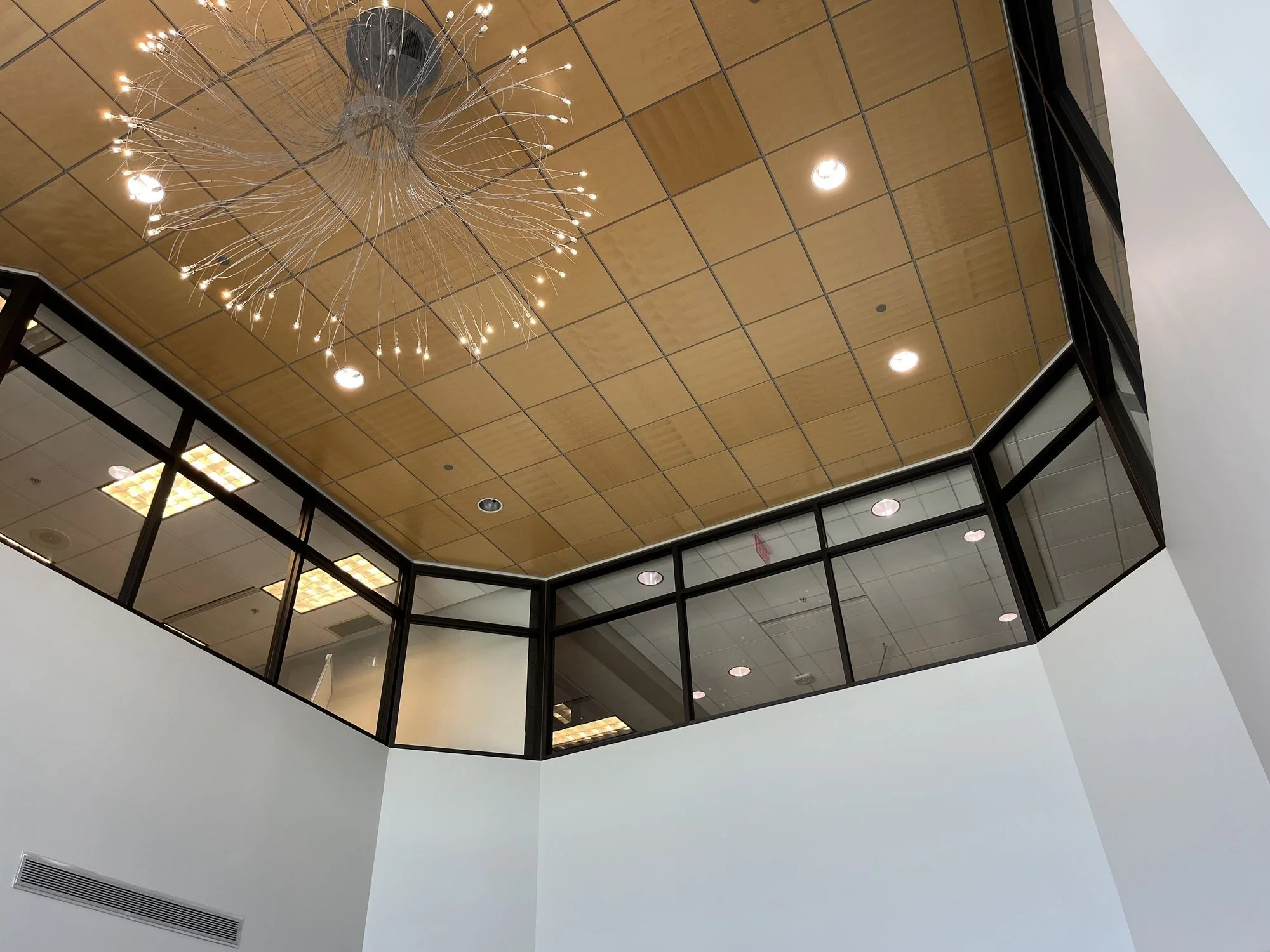 Pinnacle III — Lease in Brookfield, WI, photo 3 of 5