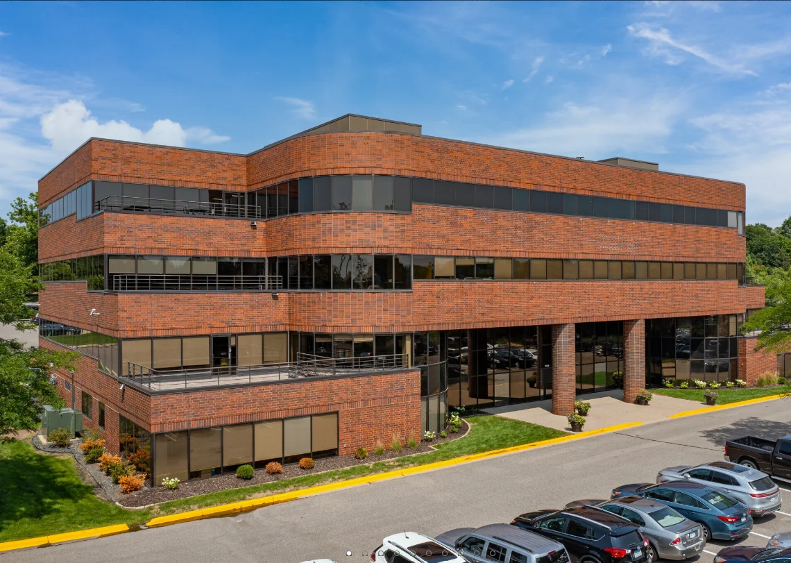 Primetech Office Center I — Lease in Eden Prairie, MN, photo 1 of 4