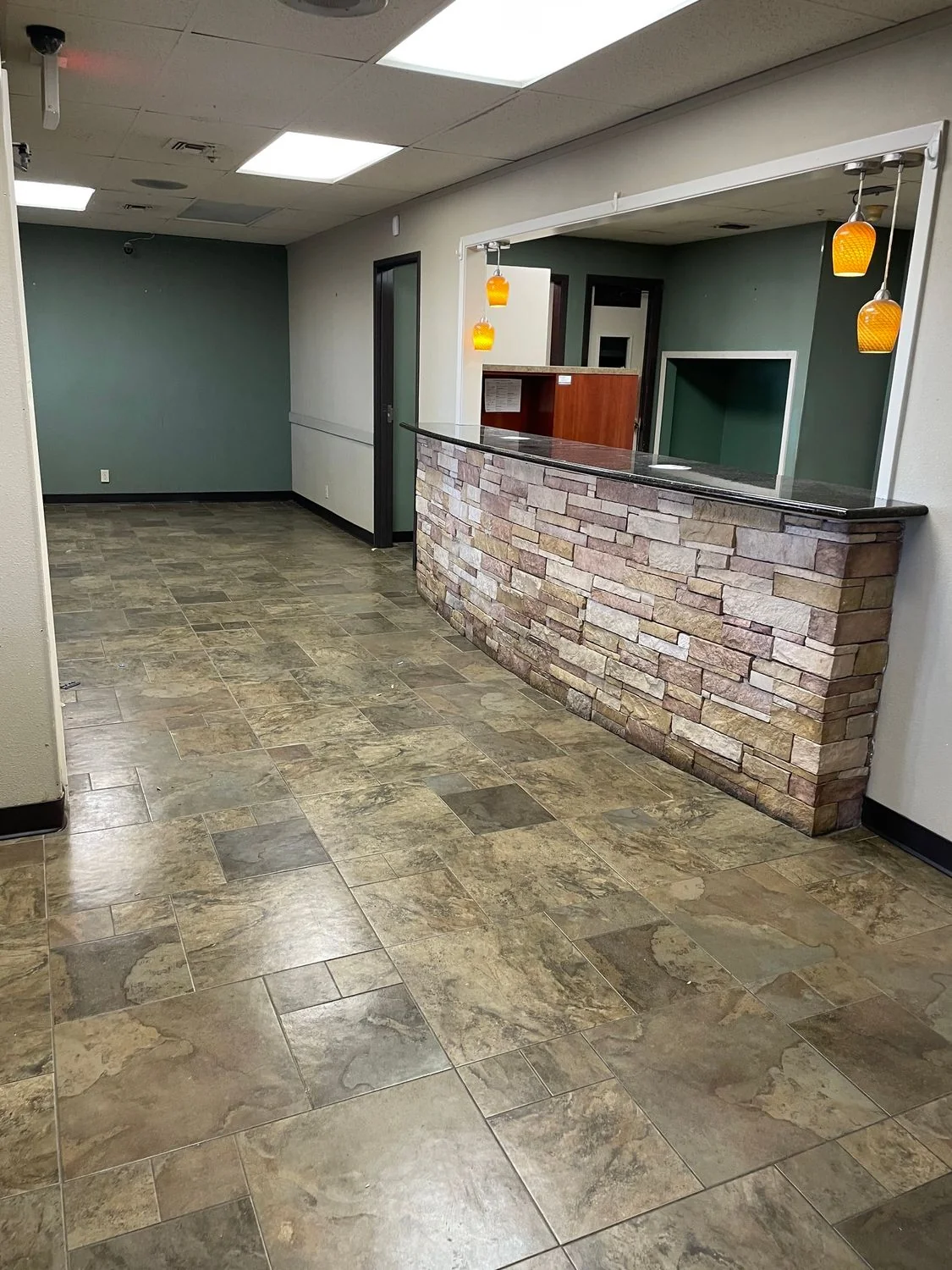 16302 San Pedro Ave — Lease in San Antonio, TX, photo 2 of 8