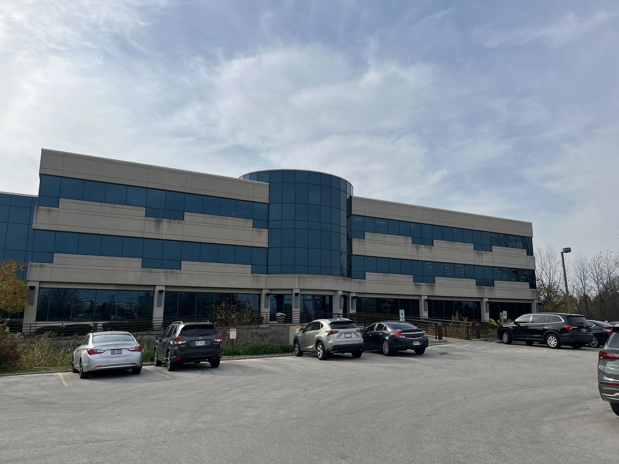 Executive Center V — Lease in Brookfield, WI, photo 1 of 5