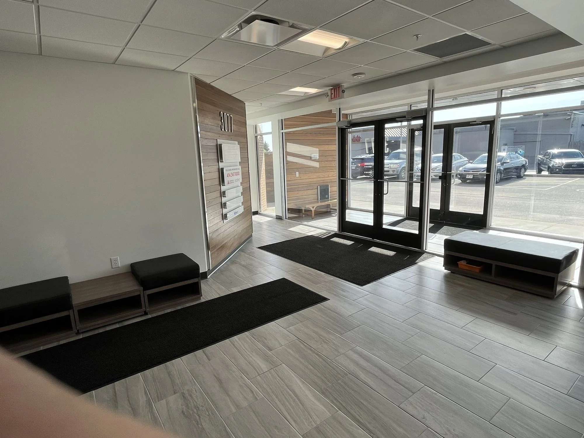 Mayfair Health Professional Building — Lease in Wauwatosa, WI, photo 2 of 4