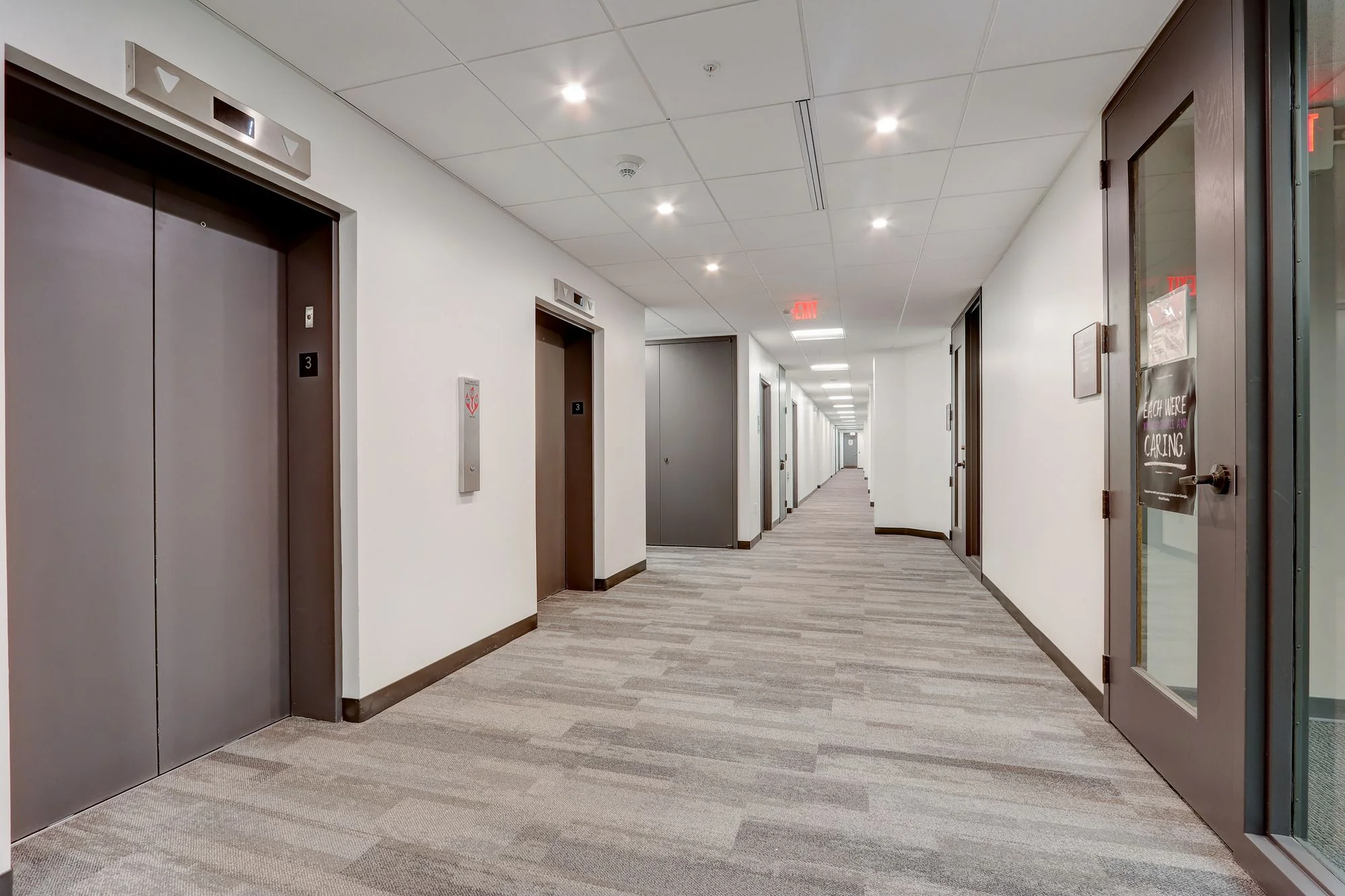 Mayfair Health Professional Building — Lease in Wauwatosa, WI, photo 3 of 4