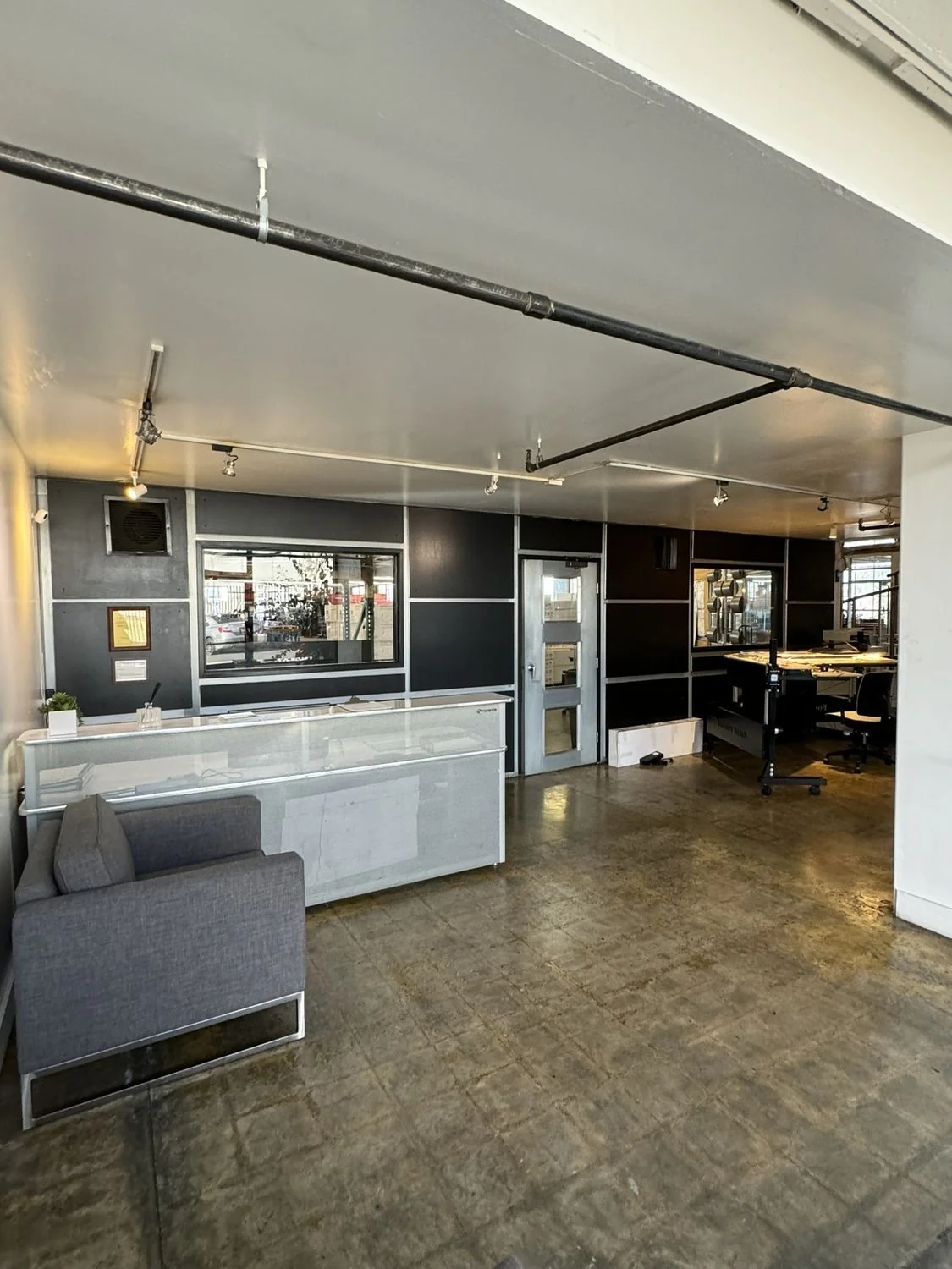 14105 S. Avalon Blvd. — Lease in Los Angeles, CA, photo 3 of 8
