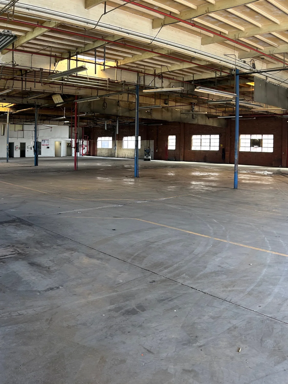14105 S. Avalon Blvd. — Lease in Los Angeles, CA, photo 7 of 8