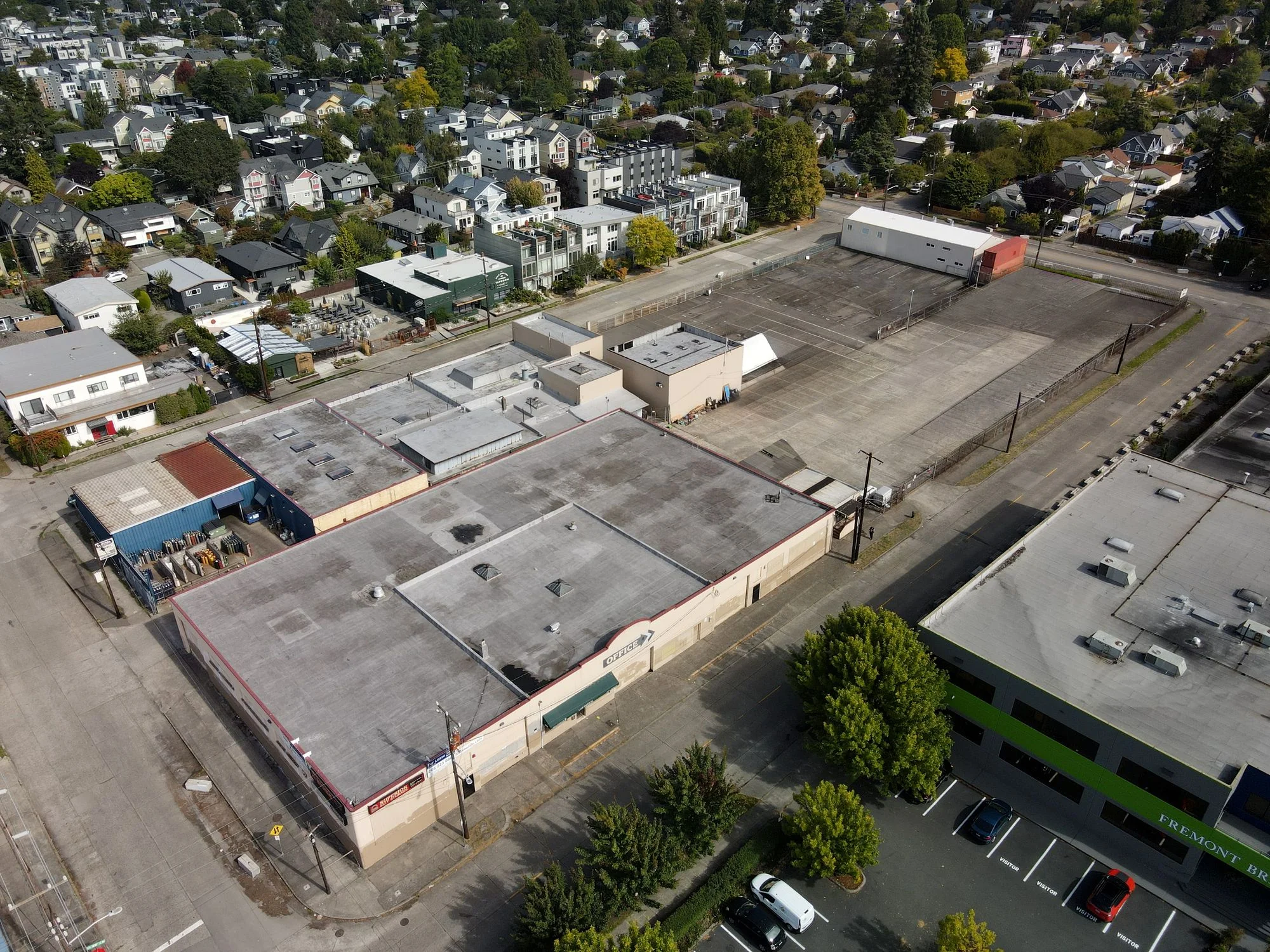 832 NW 48th St — Lease in Seattle, WA, photo 1 of 1