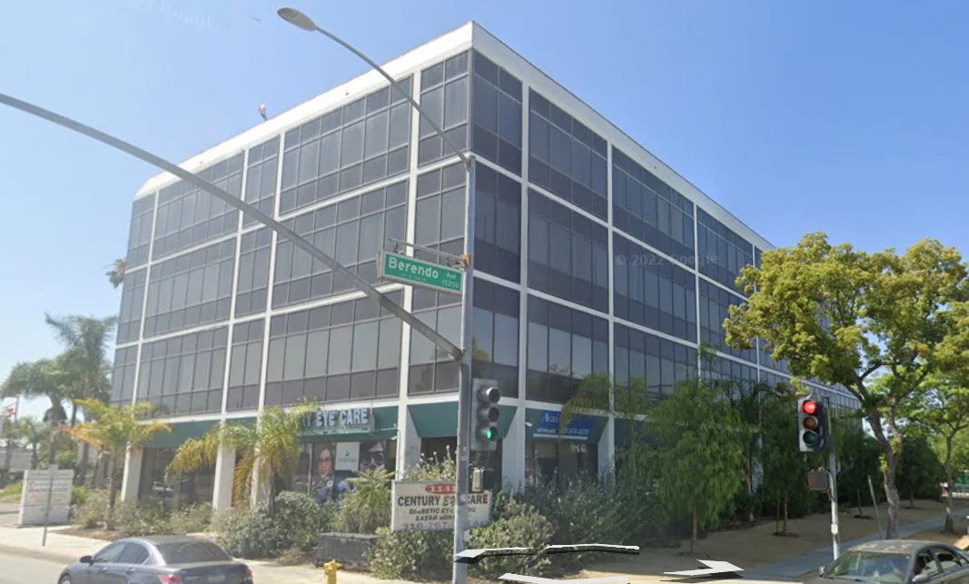 1141 West Redondo Beach Boulevard — Lease in Gardena, CA, photo 1 of 1