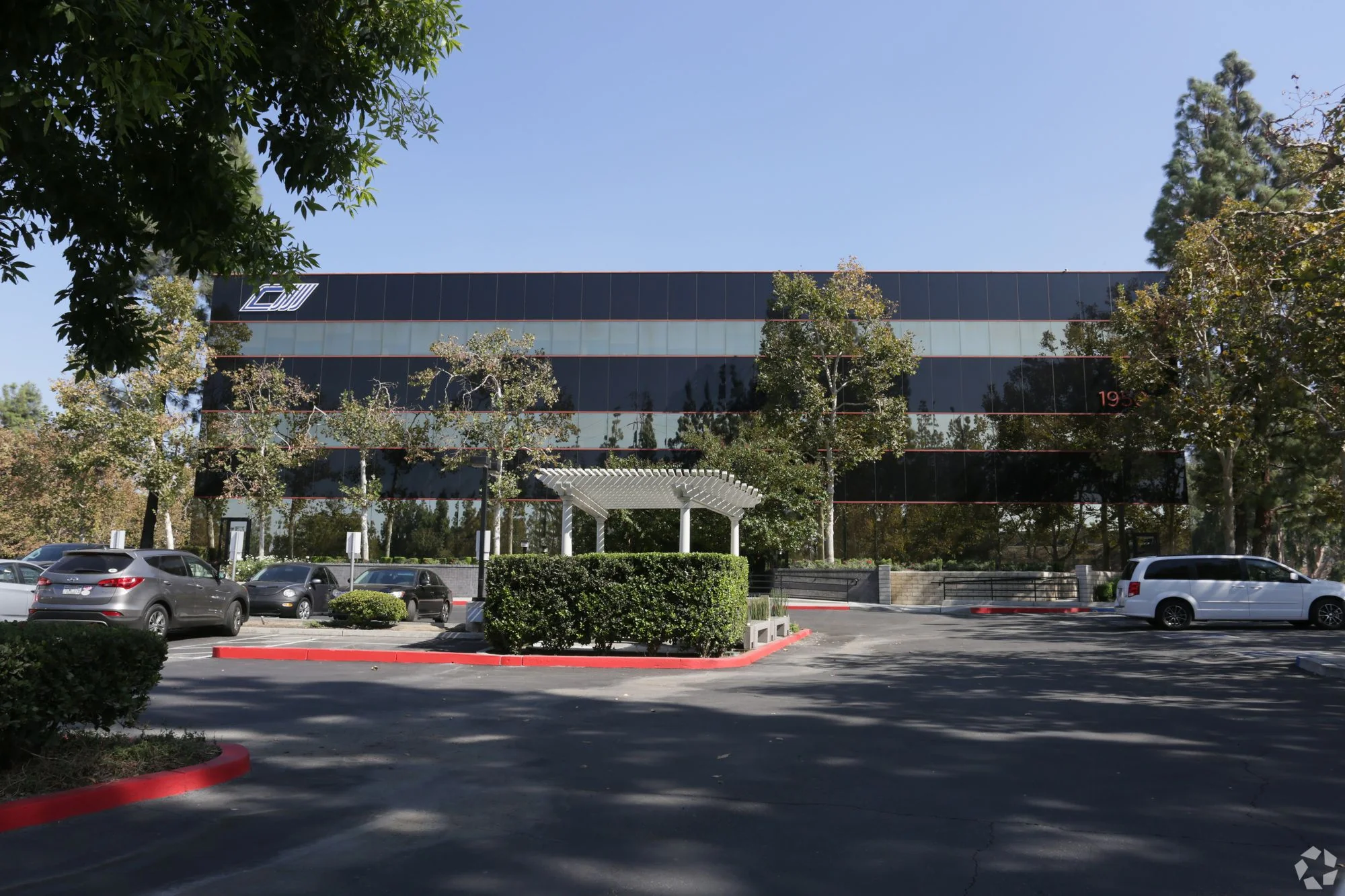 Hospitality Executive Center — Lease in San Bernardino, CA, photo 1 of 1
