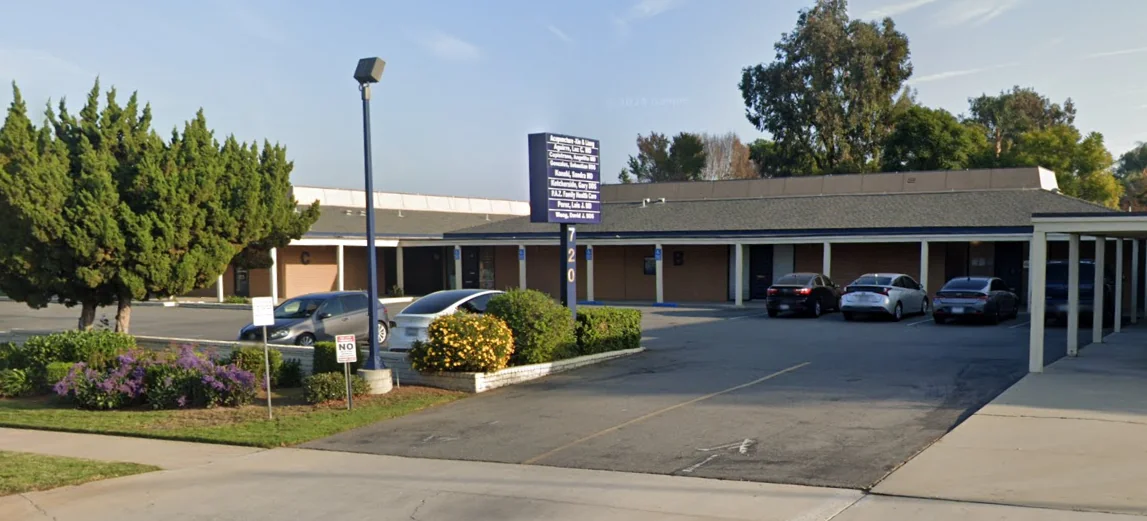 Corona Clinic Building — Lease in Corona, CA, photo 1 of 2