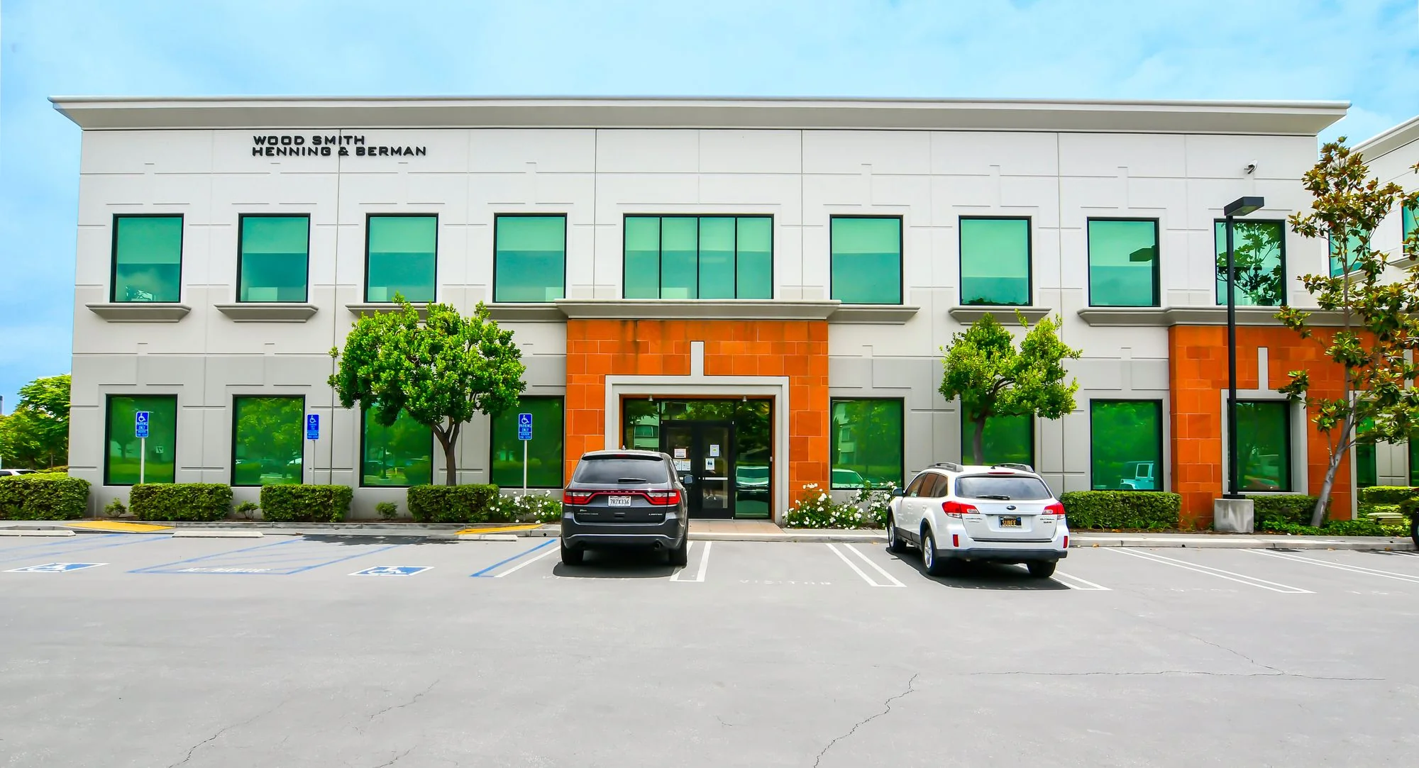 Milliken Corporate Center — Lease in Rancho Cucamonga, CA, photo 1 of 4