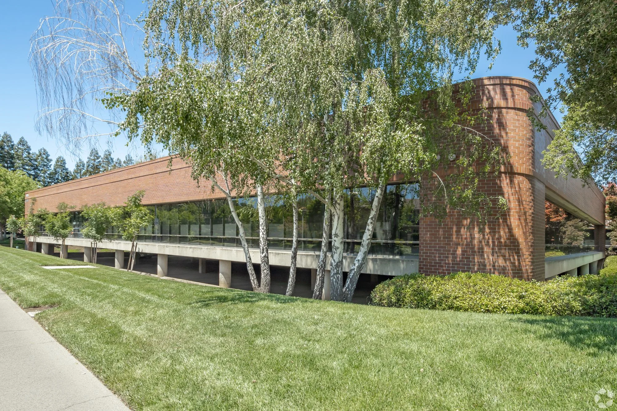 Gold River Center — Lease in Gold River, CA, photo 1 of 5