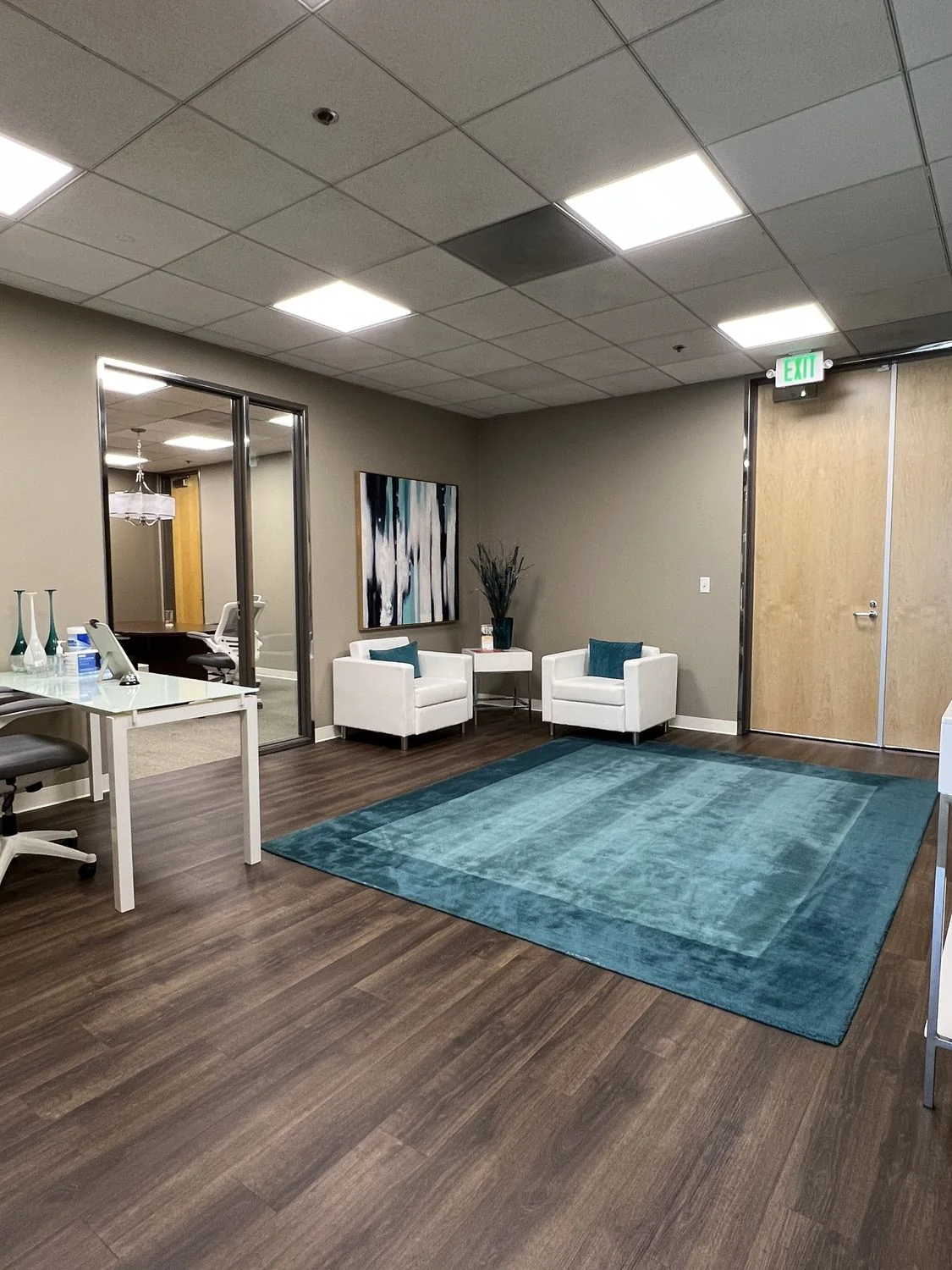 Gold River Center — Lease in Gold River, CA, photo 2 of 5
