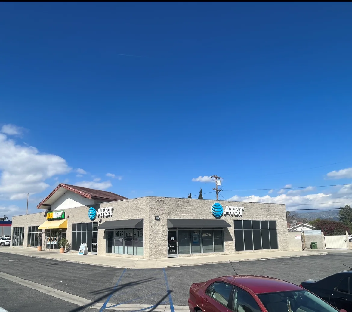 6000 Lankershim Boulevard — Lease in North Hollywood, CA, photo 1 of 3