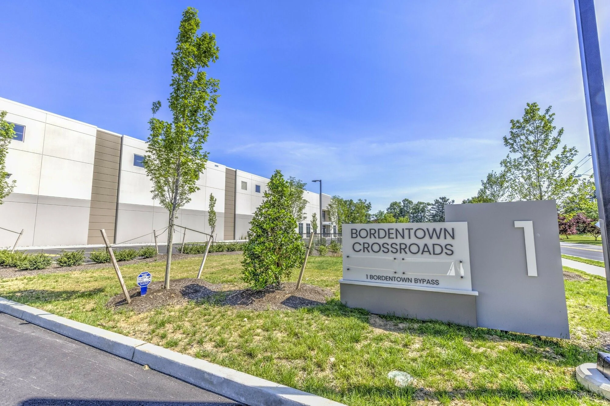 1 Bordentown Bypass — Lease in Bordentown, NJ, photo 2 of 7