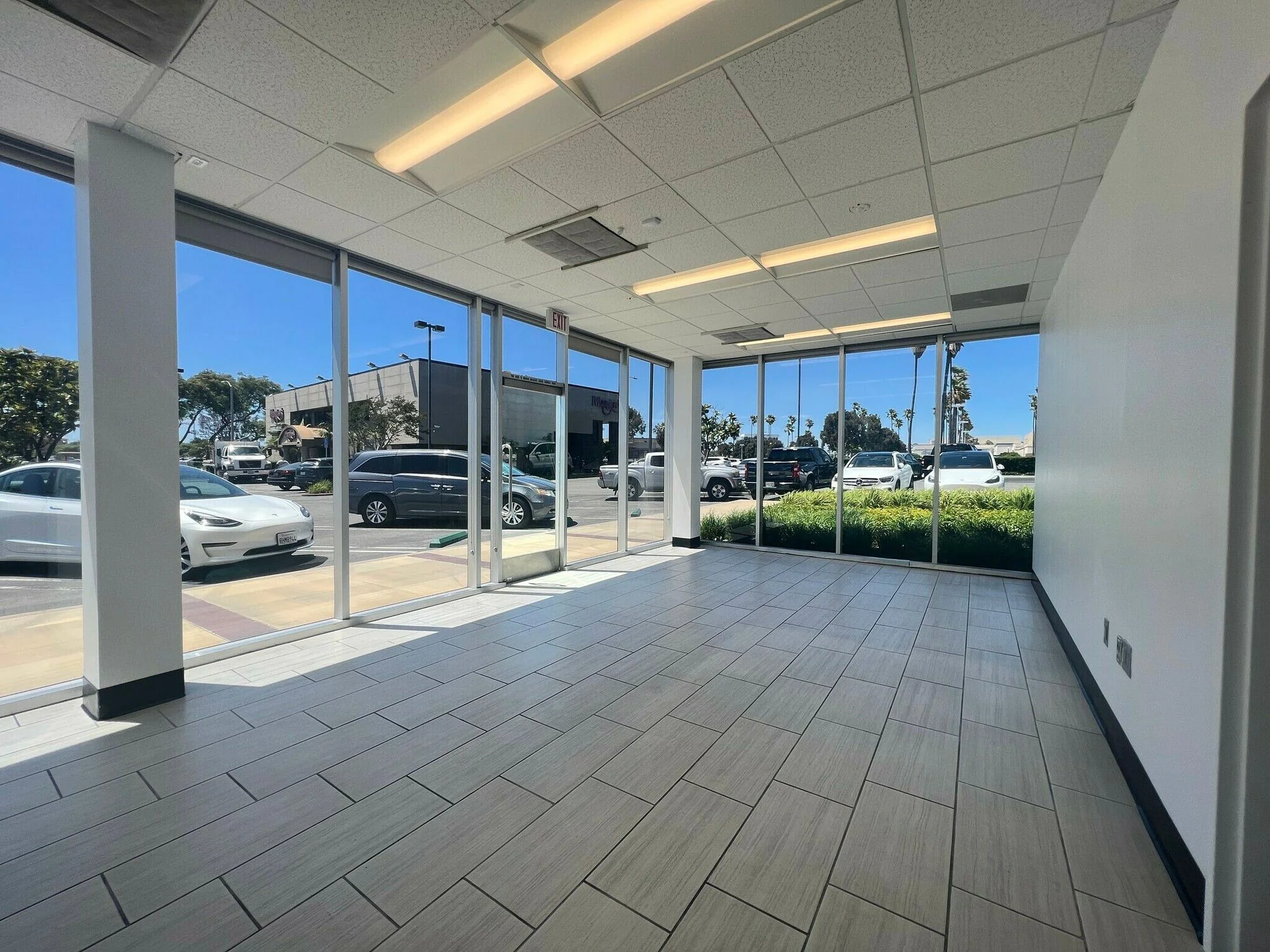 22330-22410 Hawthorne Blvd. — Lease in Torrance, CA, photo 5 of 8