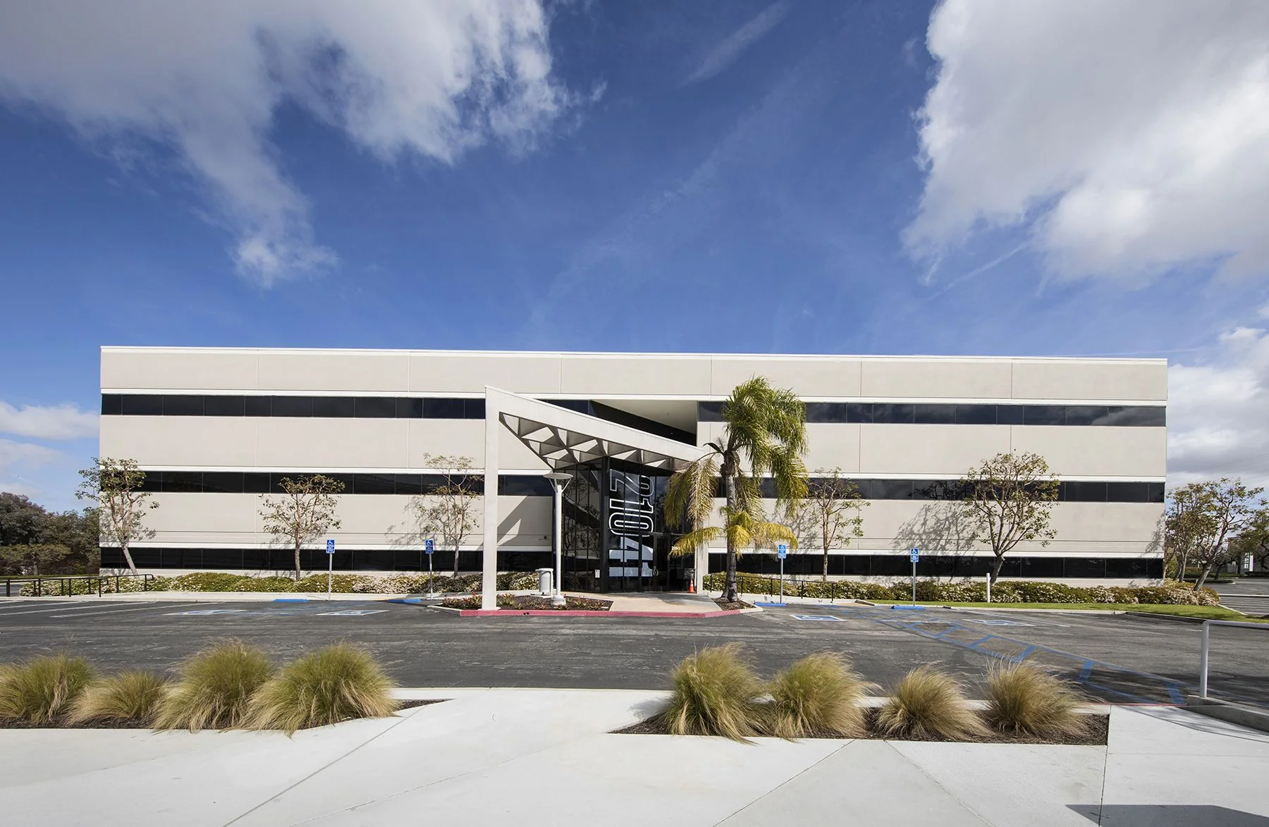 Waypoint — Lease in Torrance, CA, photo 2 of 3