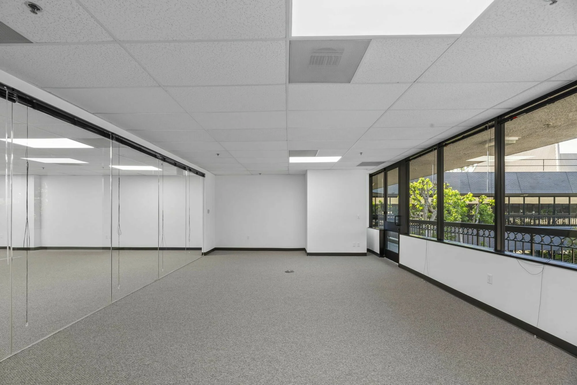 Mariner Court — Lease in Torrance, CA, photo 6 of 8