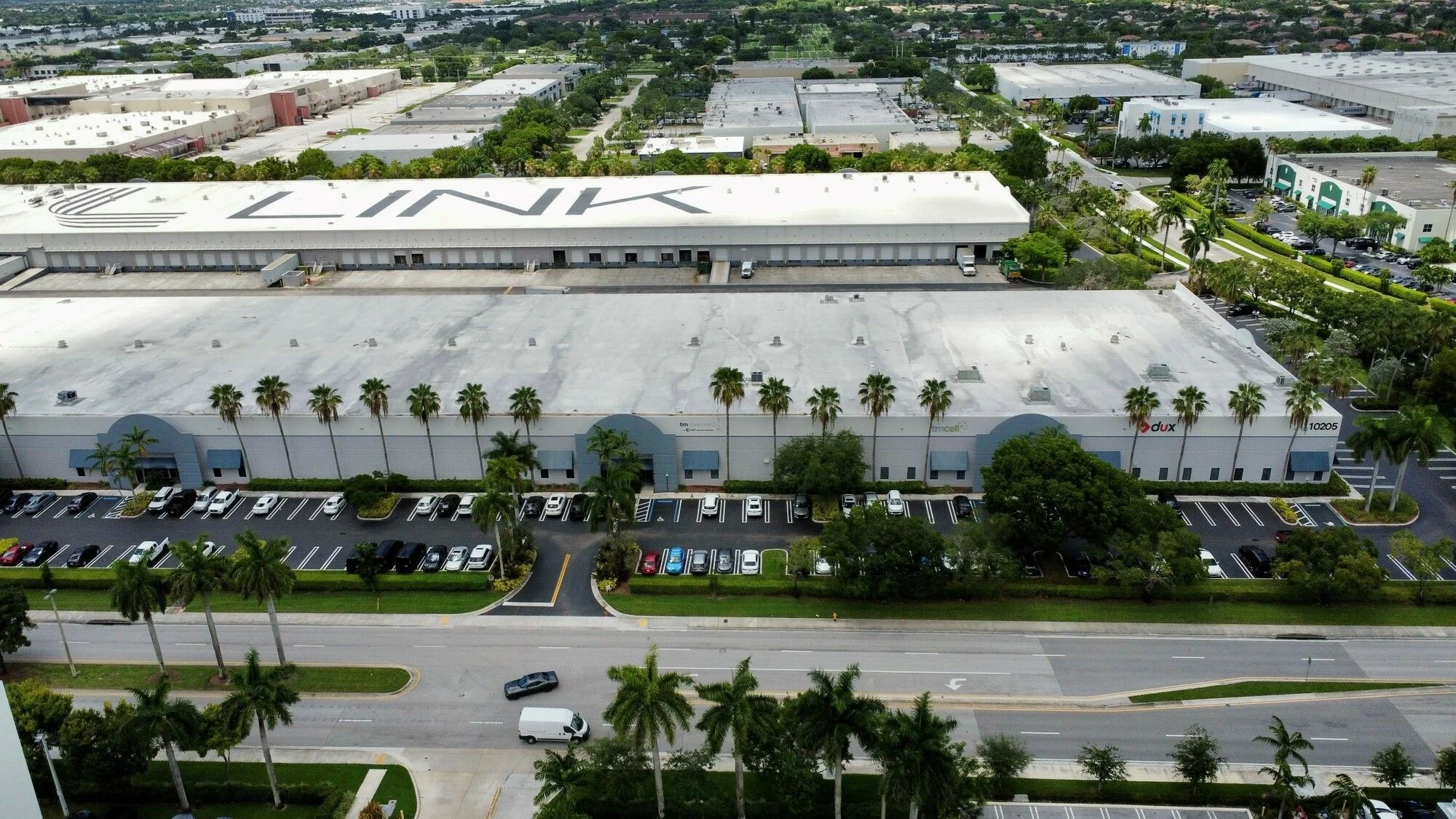 International Corporate Park 6 — Lease in Miami, FL, photo 1 of 8