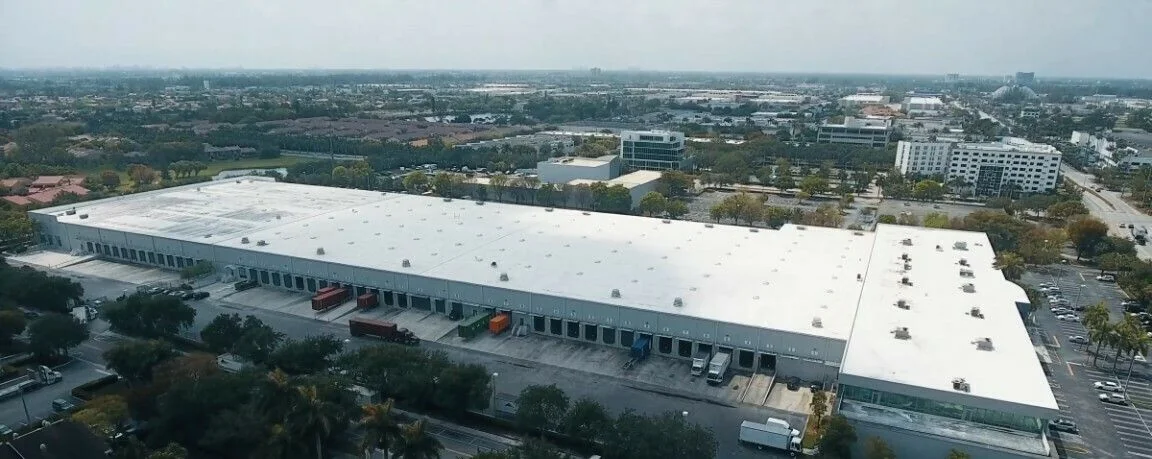 International Distribution Center — Lease in Doral, FL, photo 2 of 2