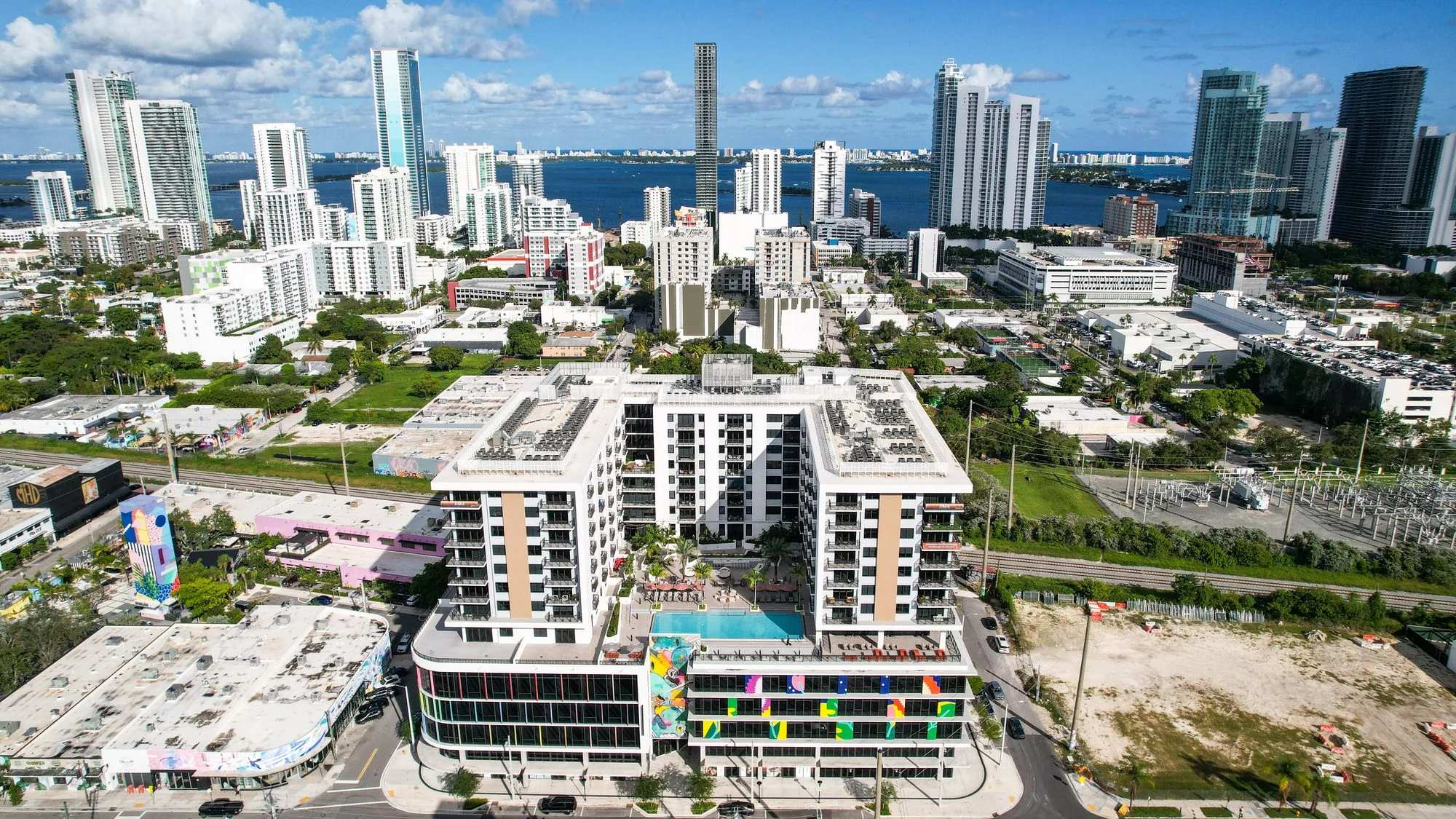 Strata Wynwood — Lease in Miami, FL, photo 2 of 7