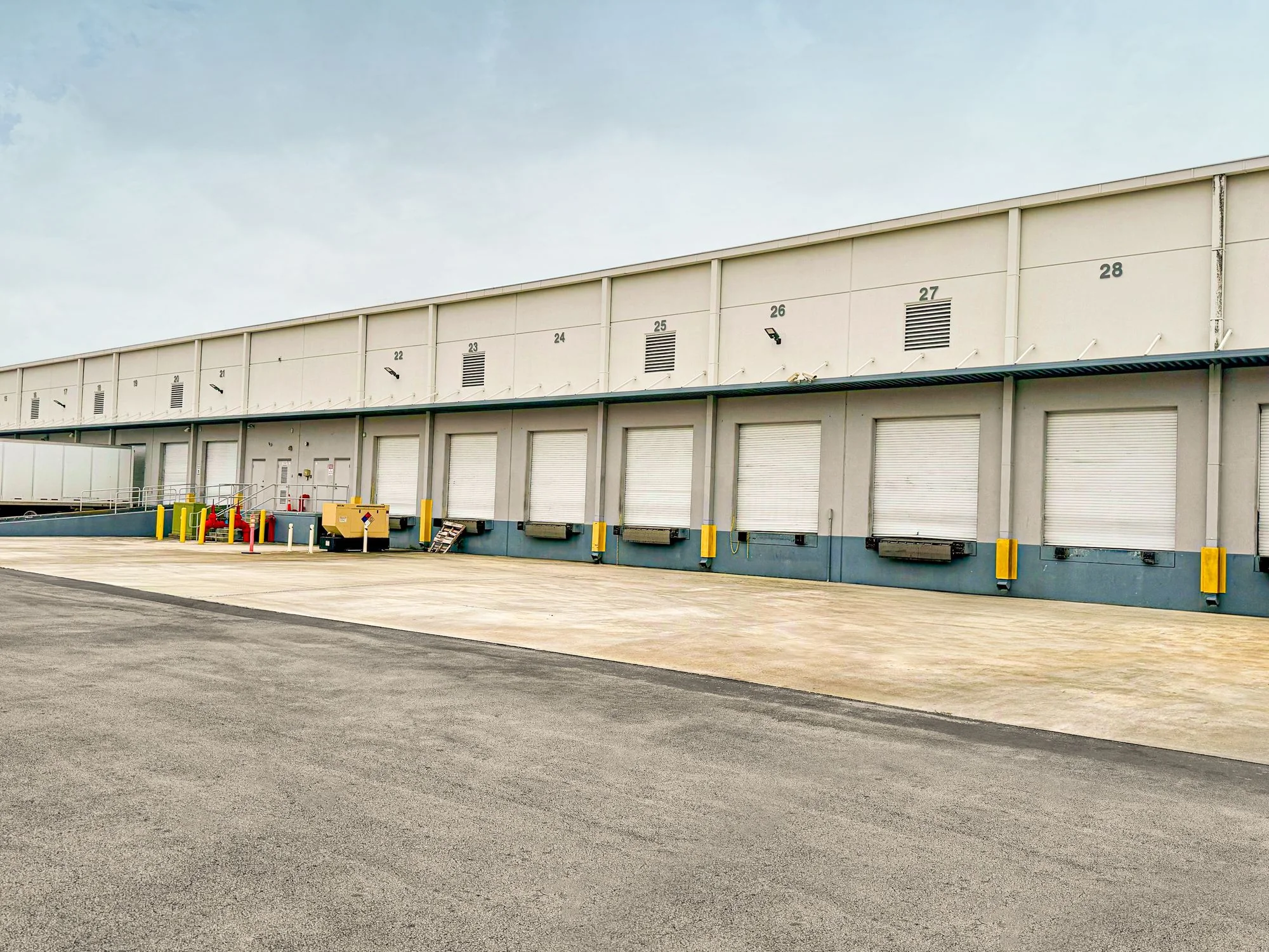 International Corporate Park — Lease in Miami, FL, photo 4 of 5