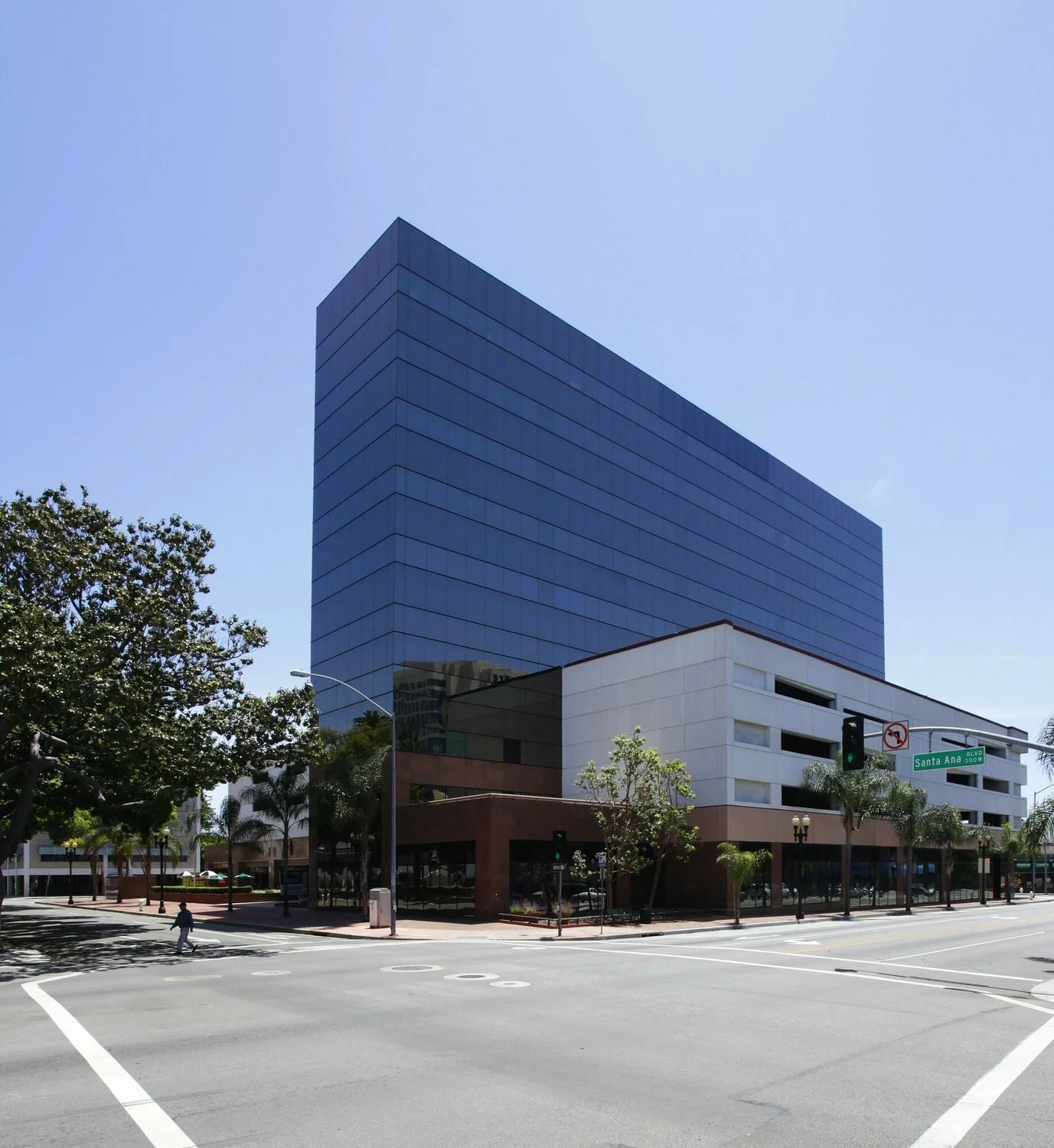 Park Tower - Santa Ana — Lease in Santa Ana, CA, photo 1 of 1