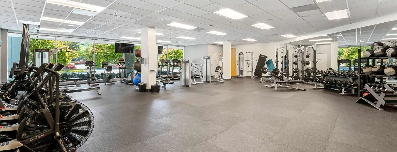 Montague Pointe — Lease in San Jose, CA, photo 2 of 8
