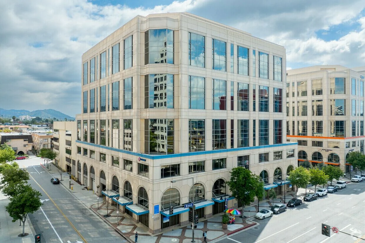 450 N Brand Blvd — Lease in Glendale, CA, photo 1 of 1